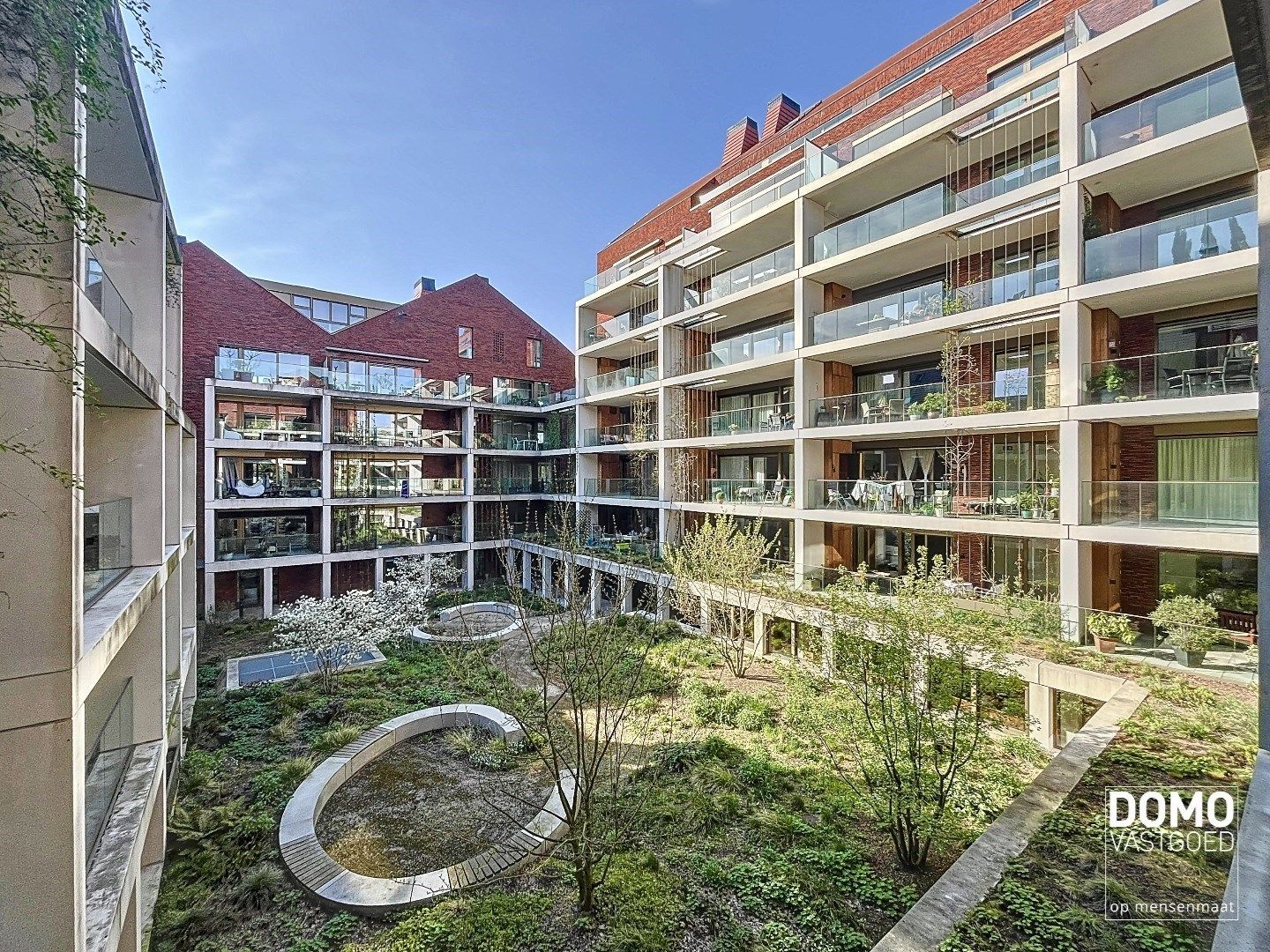 GOED GELEGEN SERVICEFLAT TE HUUR IN CENTRUM HASSELT foto 12