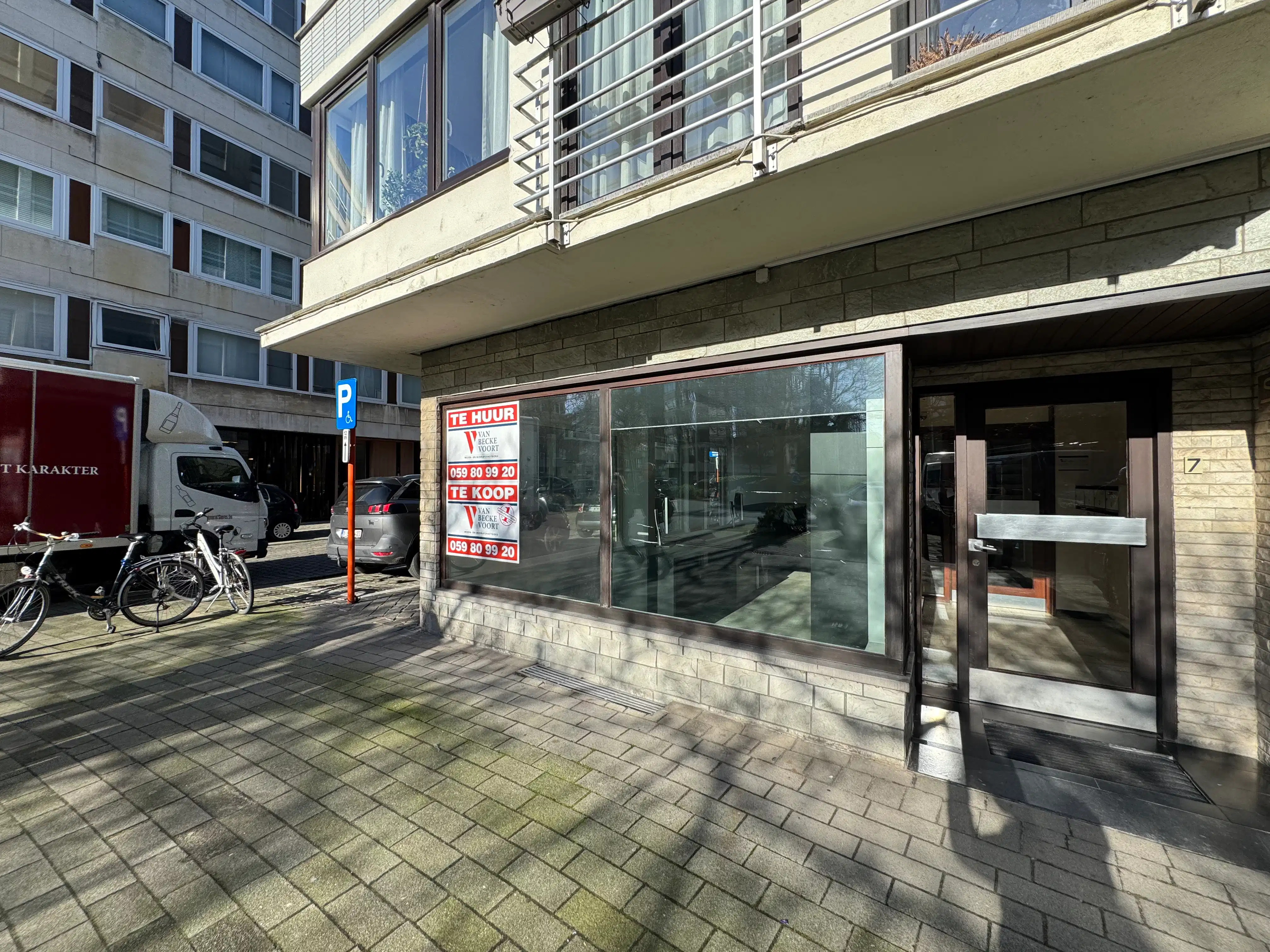 Handelsgelijkvloers 75m² foto 9