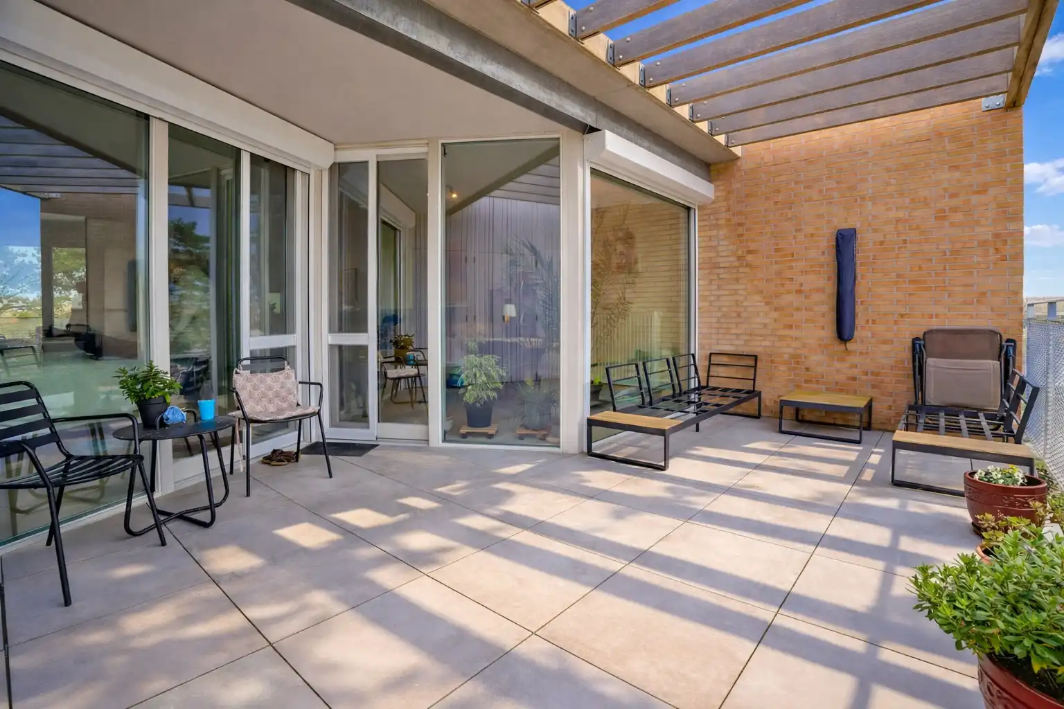 Prachtig 1-slaapkamerappartement met ruim terras (serviceflat) in Residentie Beukenhof, uniek wonen in de dorpskern van Oostduinkerke.  foto 12