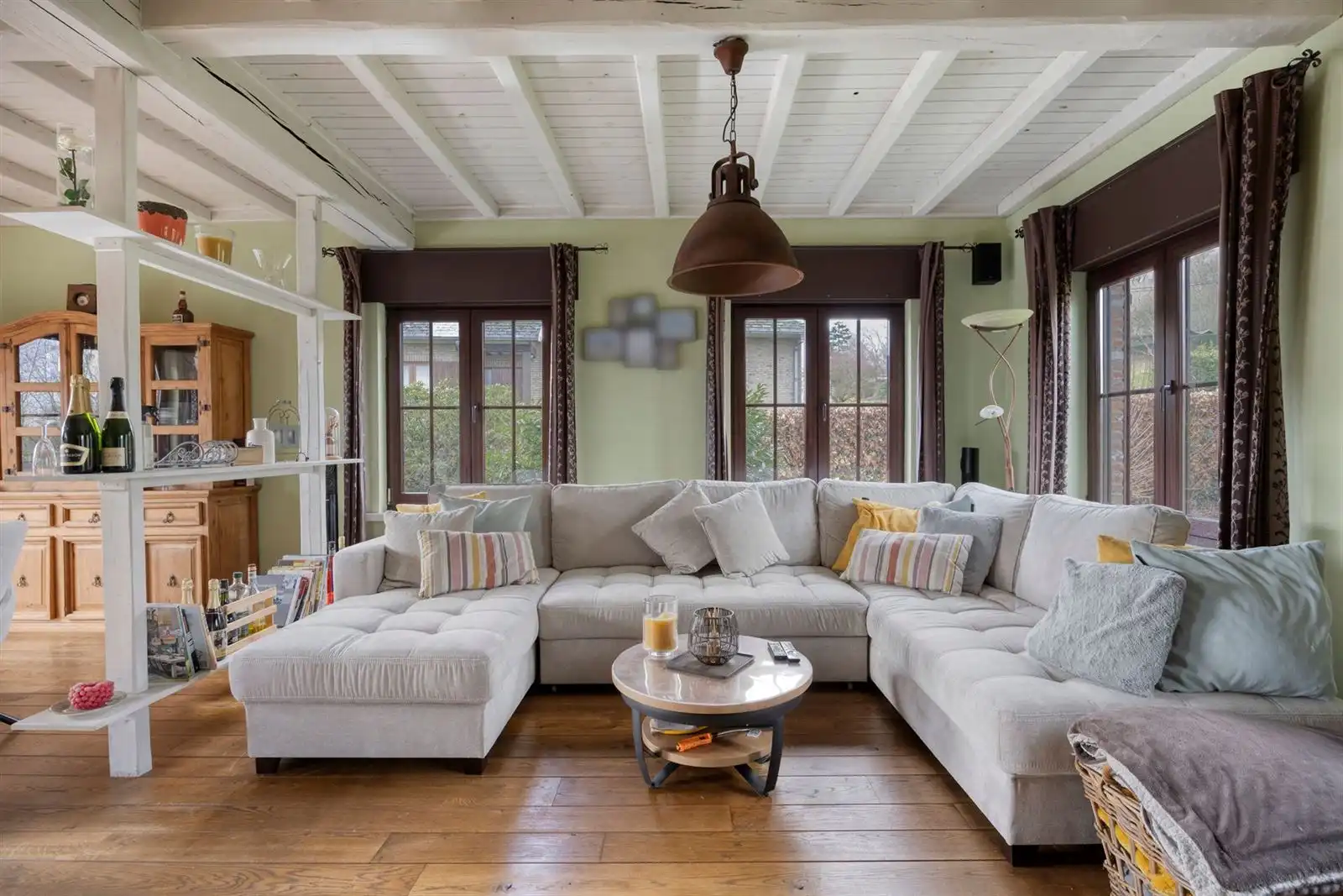 Alleenstaande woning met extra foto 4