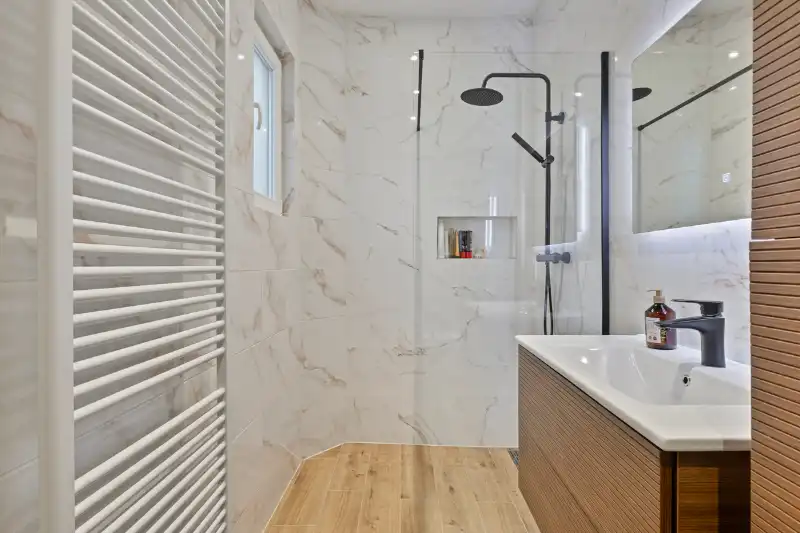 Lichtrijke hoekwoning met 3 slaapkamers, zonnepanelen en klein koertje foto 6