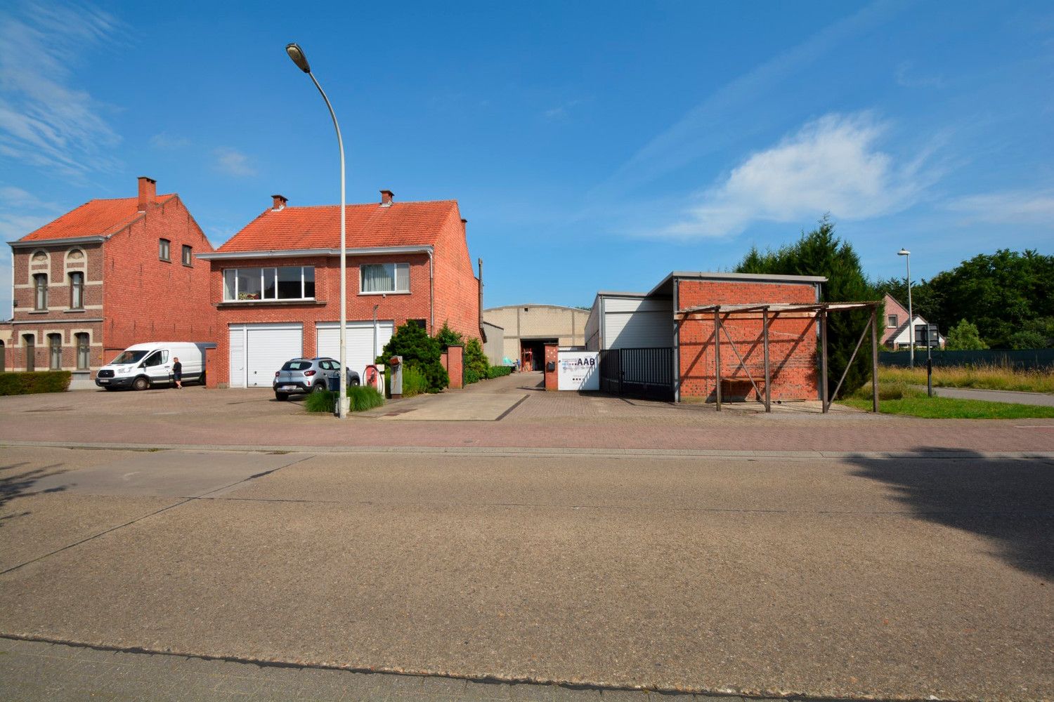 RUIM MAGAZIJN (405 m²) MET BUREEL (58 m²)! foto 10