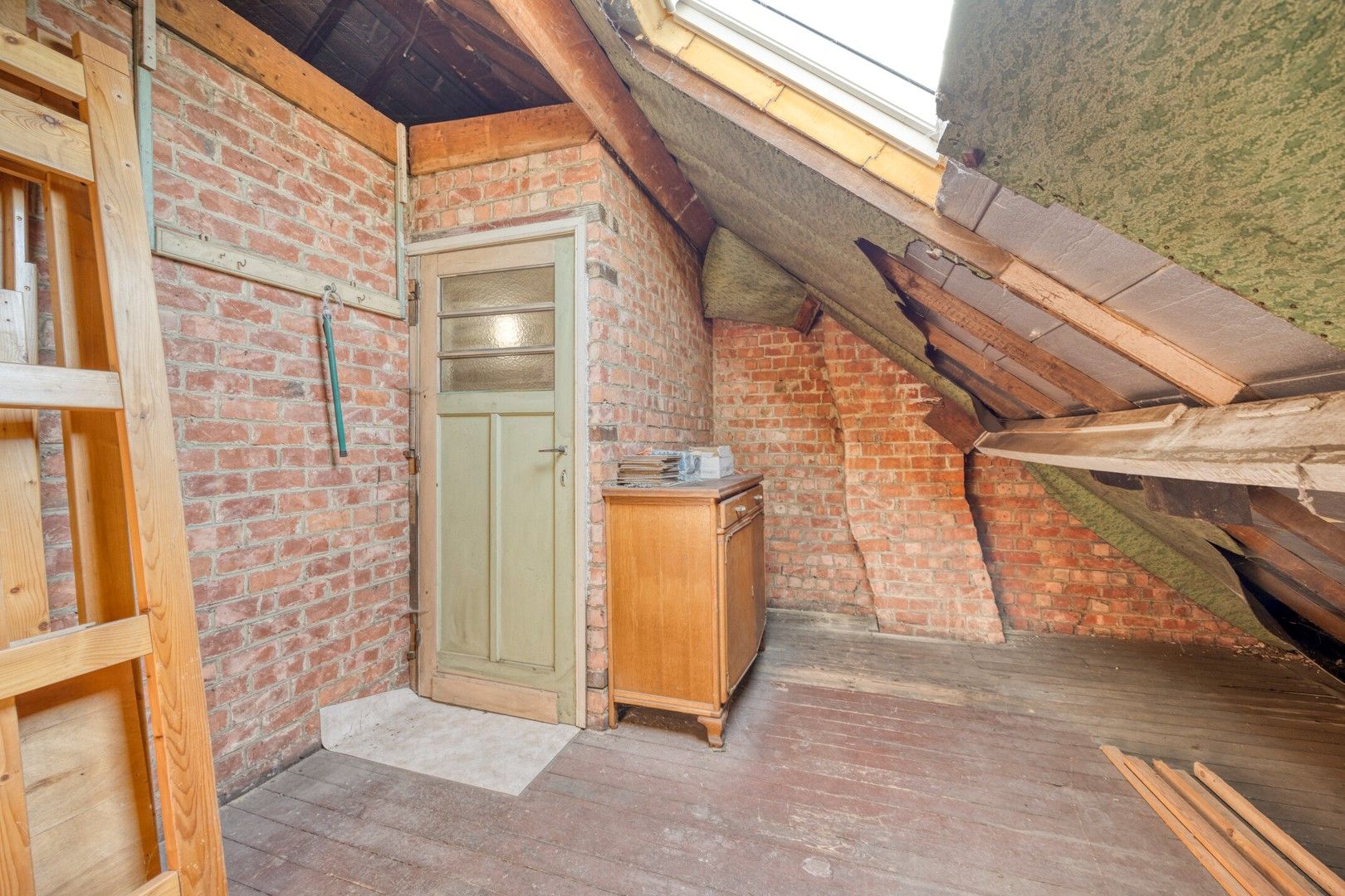 Op te knappen woning met tuin nabij de Gentbrugse Meersen foto 25