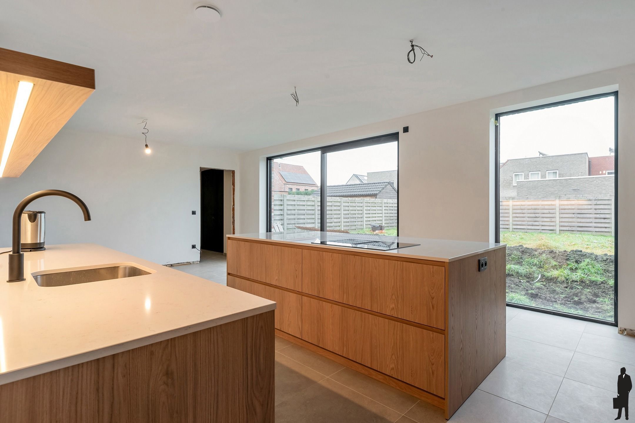 Prachtige nieuwbouwwoning van 308m² met 3 à 4 slaapkamers    foto 10