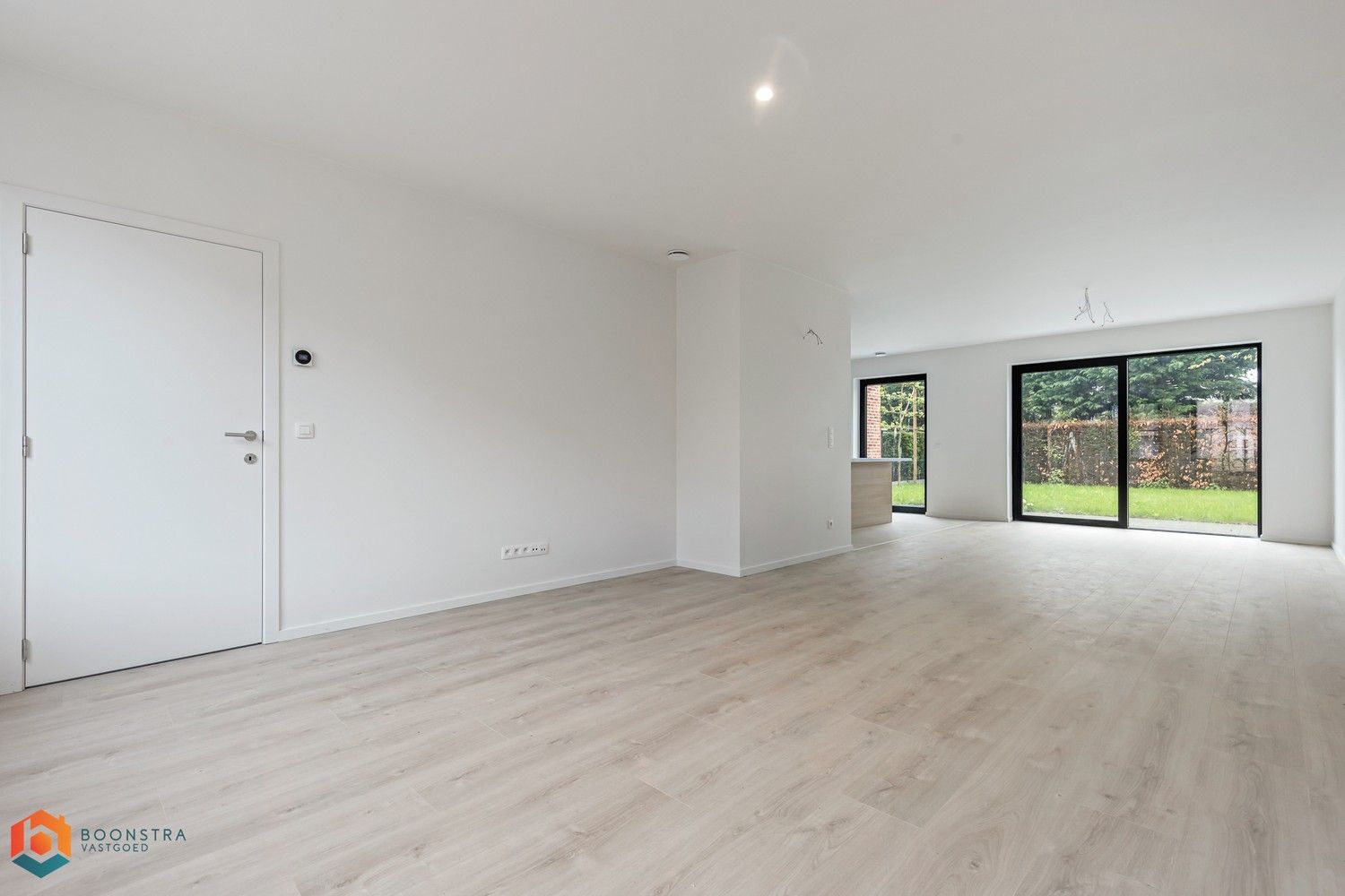 Energiezuinige nieuwbouwwoning met 4 slpkrs en tuin foto 3