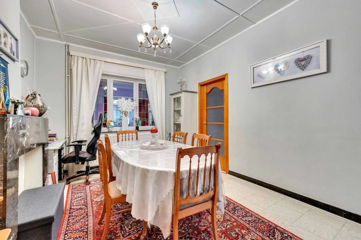 Ruime, te renoveren halfopen woning foto 7