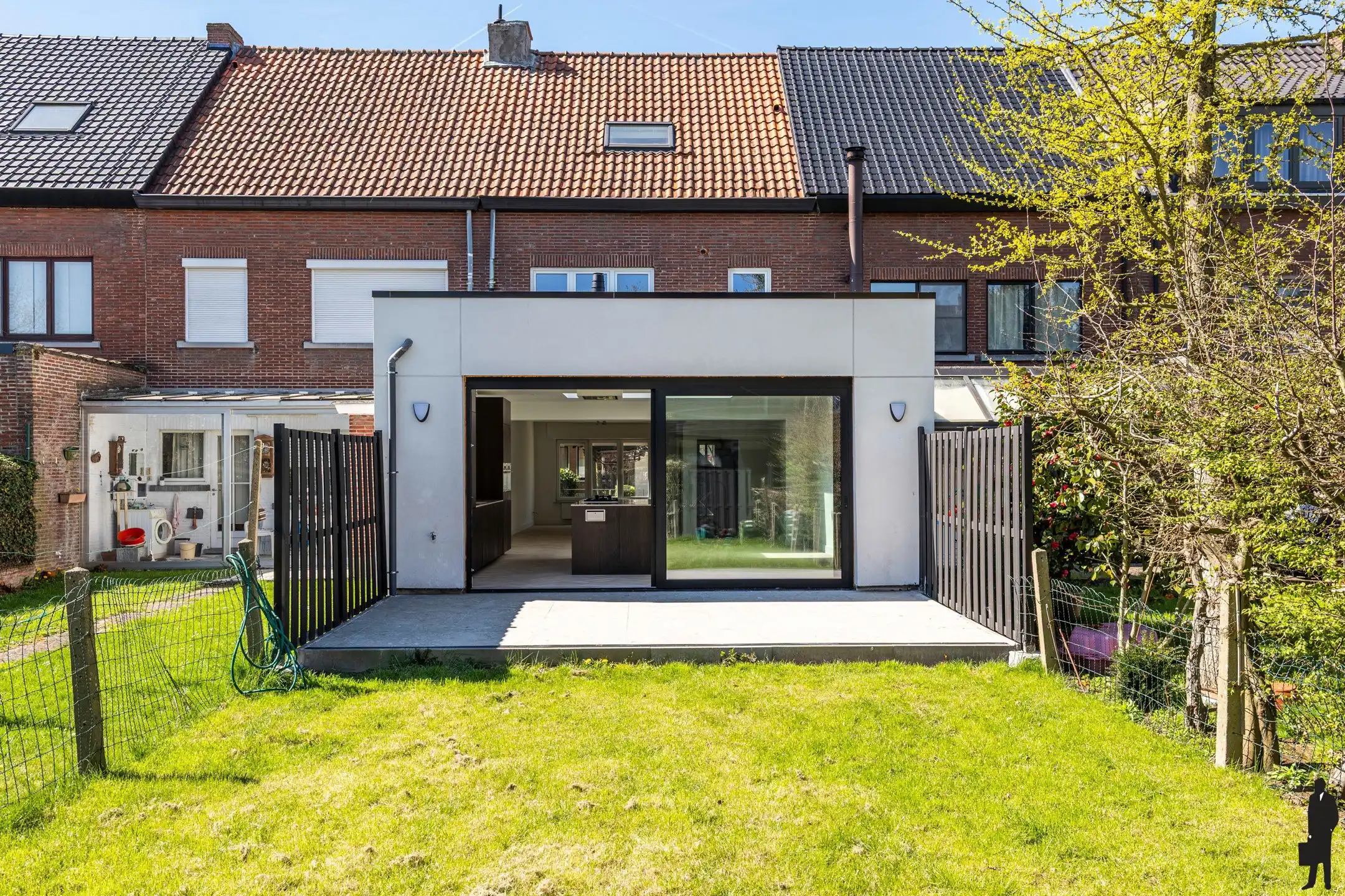 Luxueus gerenoveerde gezinswoning in de gegeerde Elsdonkwijk foto 24