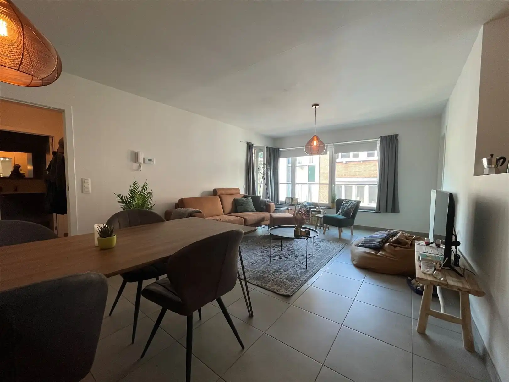 Centraal  gelegen appartement met autostaanplaats foto 13