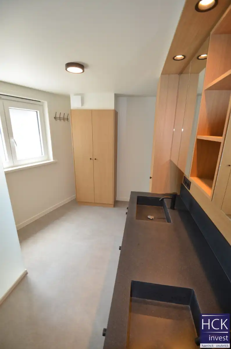 LAUWE - Subliem gerenoveerde woning vlakbij centrum, HIGH-END afwerking! foto 13