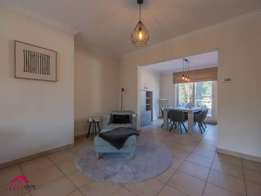 Meergezinswoning in gesloten bebouwing foto 32