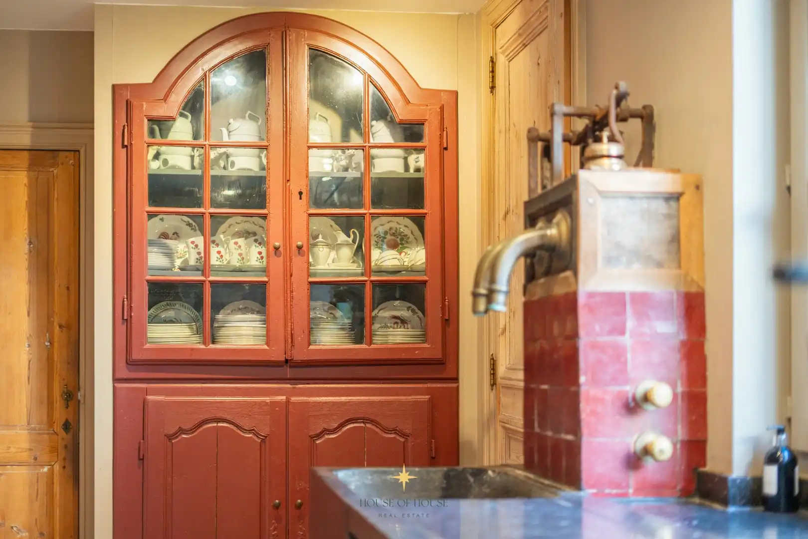 Exclusieve Guesthouse-B&B in historisch Brugge – “Maison le Dragon” / “Hier in De Draecke” foto 8