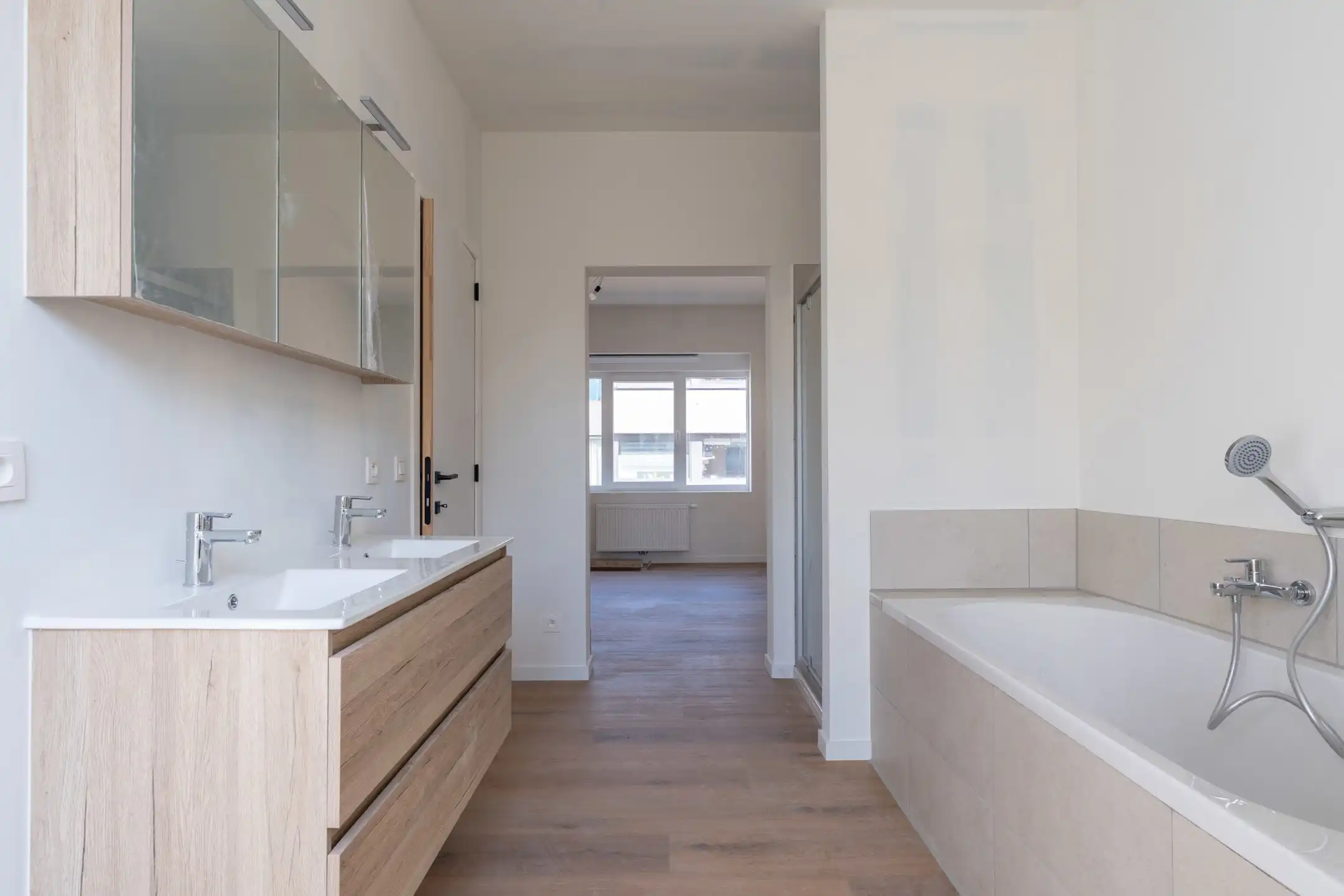 Vernieuwbouwwoning ('26) met 3 slpk op 306 m²met achteringang foto 21