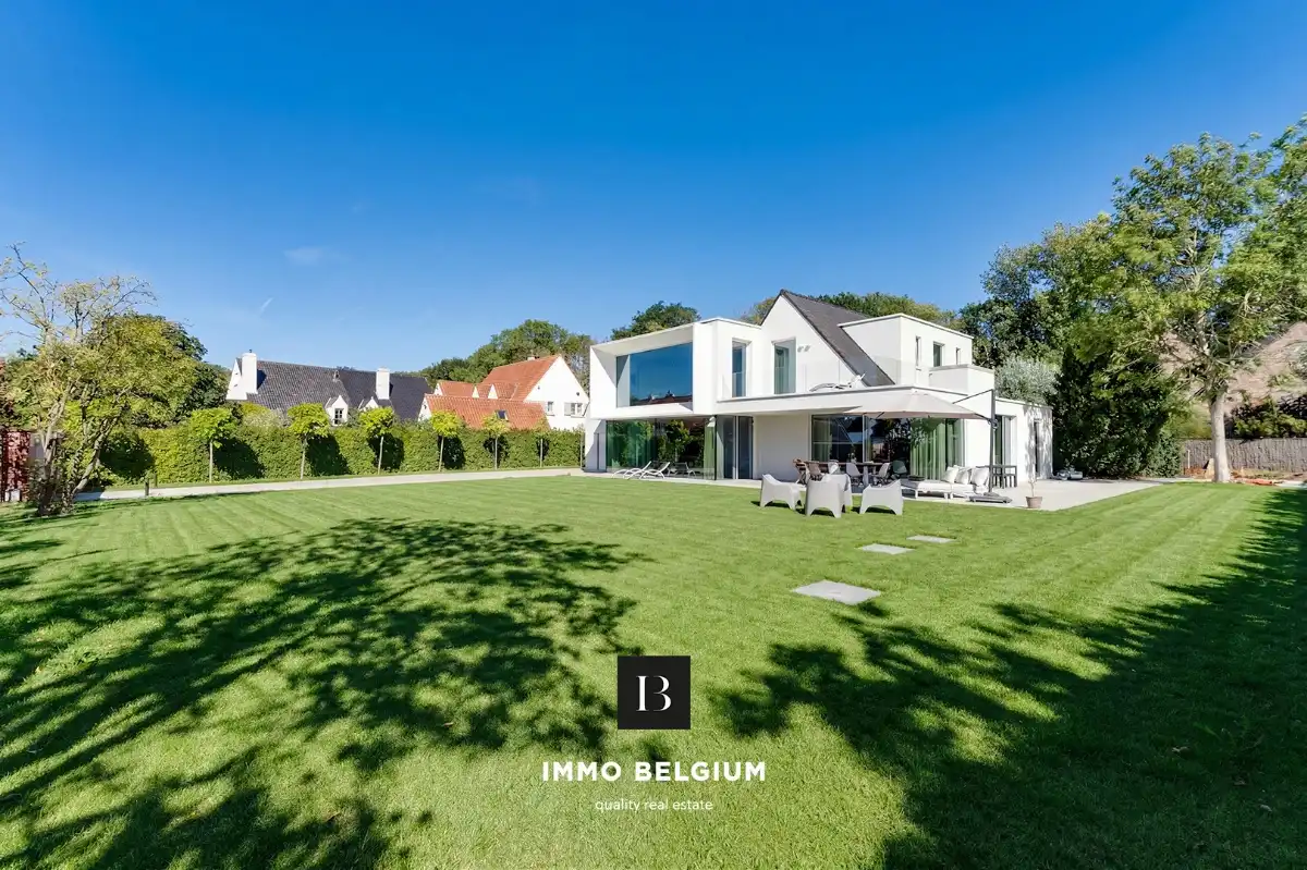 Luxe villa langs de Duinbossen tussen De Haan en Wenduine foto 3