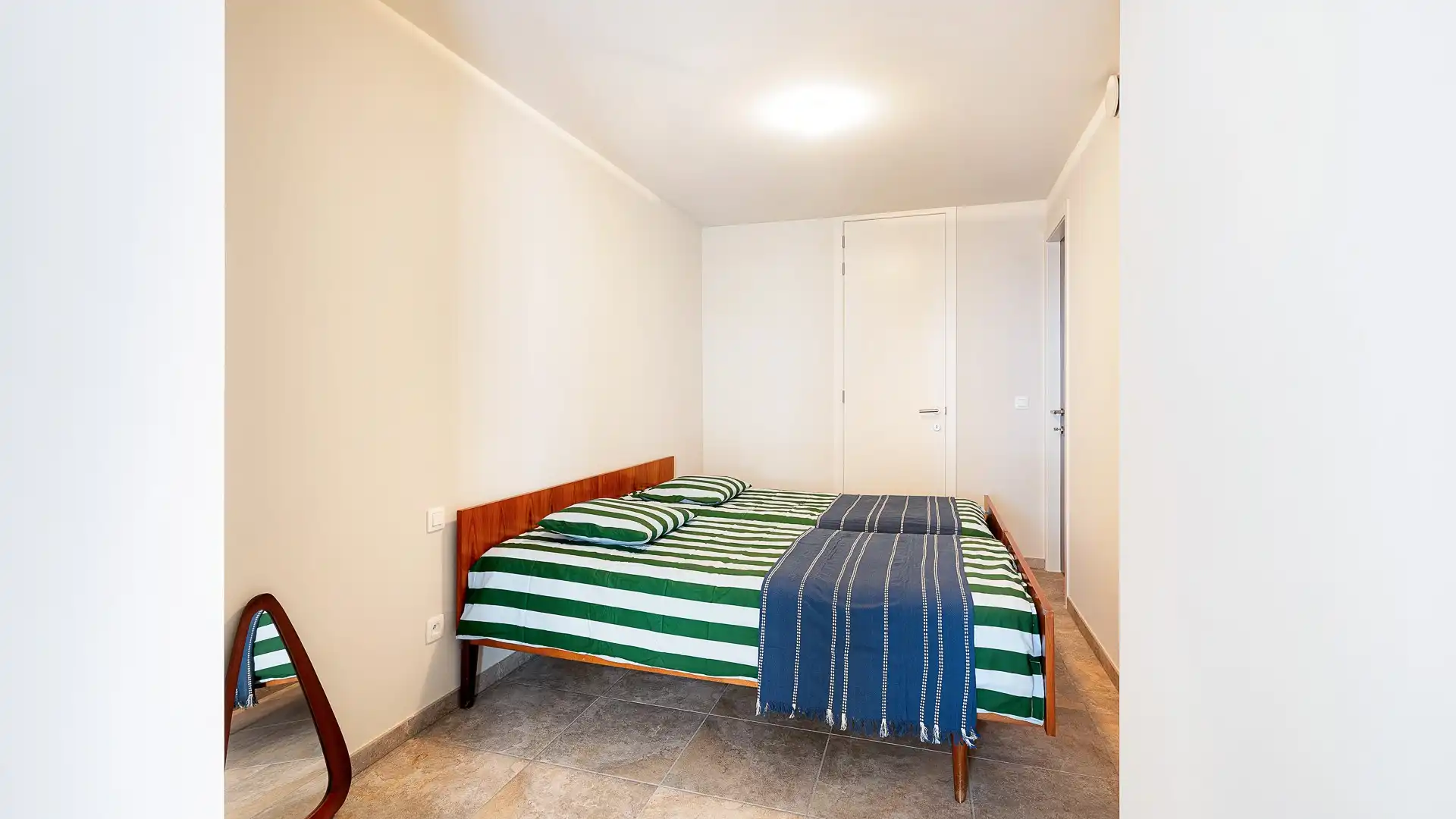 Instapklaar 2 slaapkamerappartement met frontaal zeezicht. foto 8