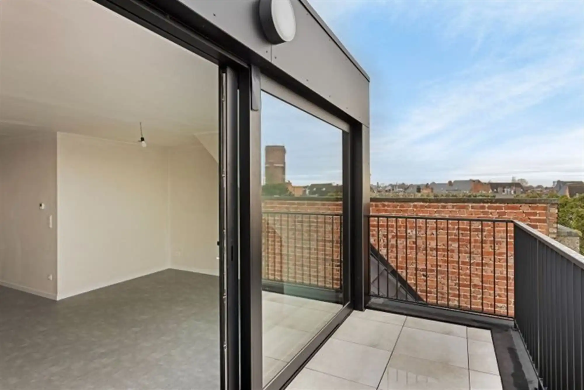 Nieuwbouwappartement met 2 slaapkamers en lift in centrum foto 23