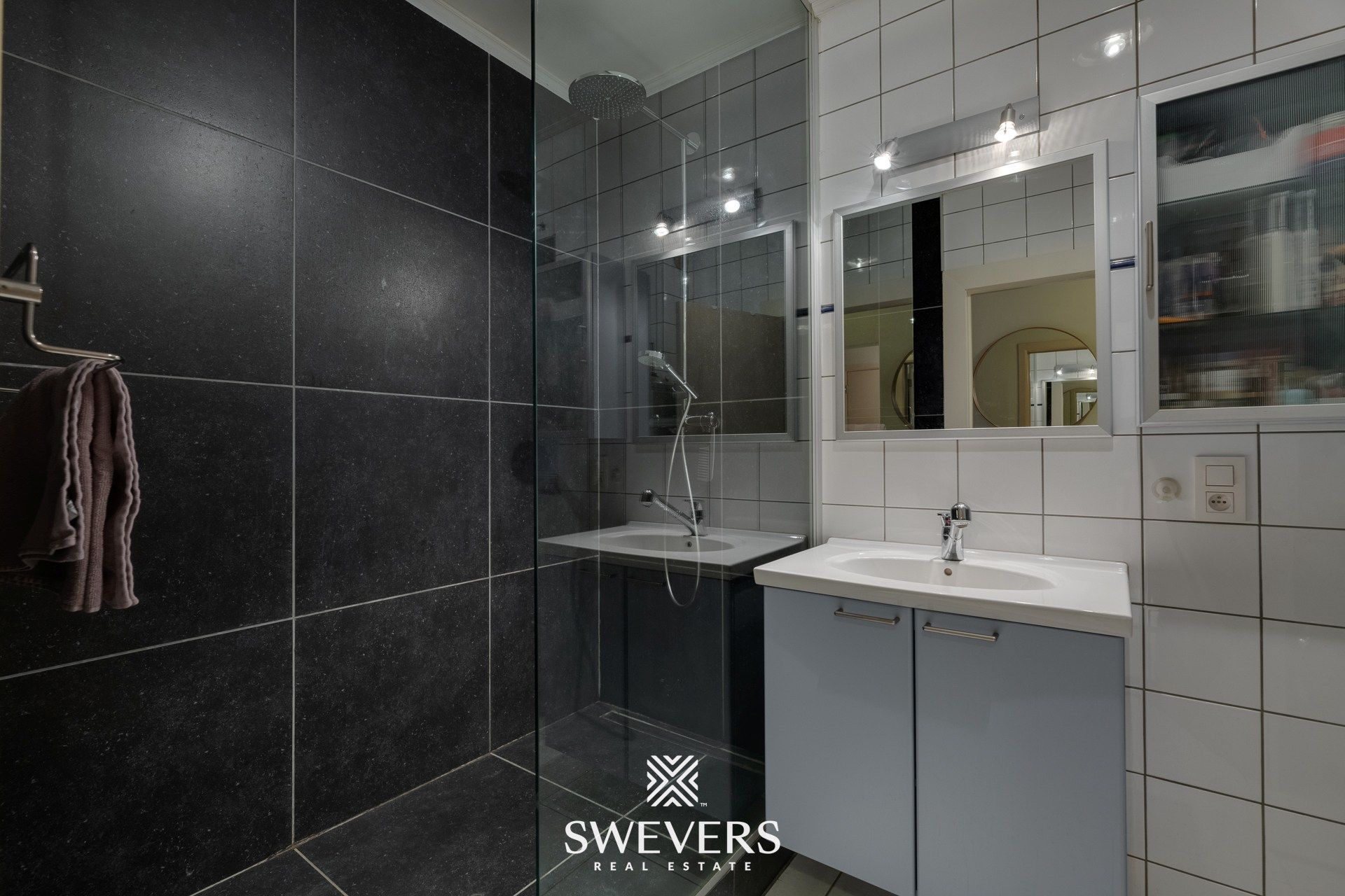 Ruim appartement met prachtig uitzicht in centrum Hasselt foto 19