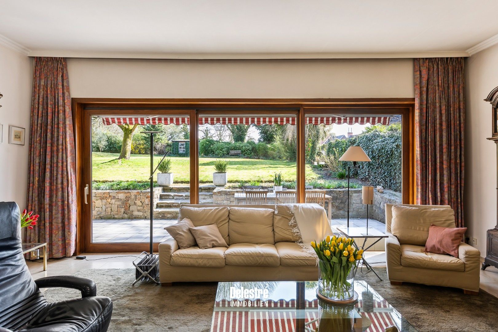 STANDINGVOLLE WONING MET GROTE ZO TUIN EREMBODEGEM foto 7