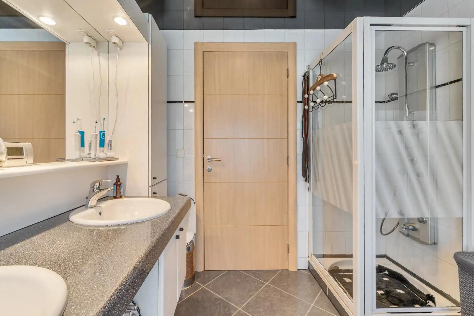 Rustig gelegen gezinswoning in Koersel foto 15