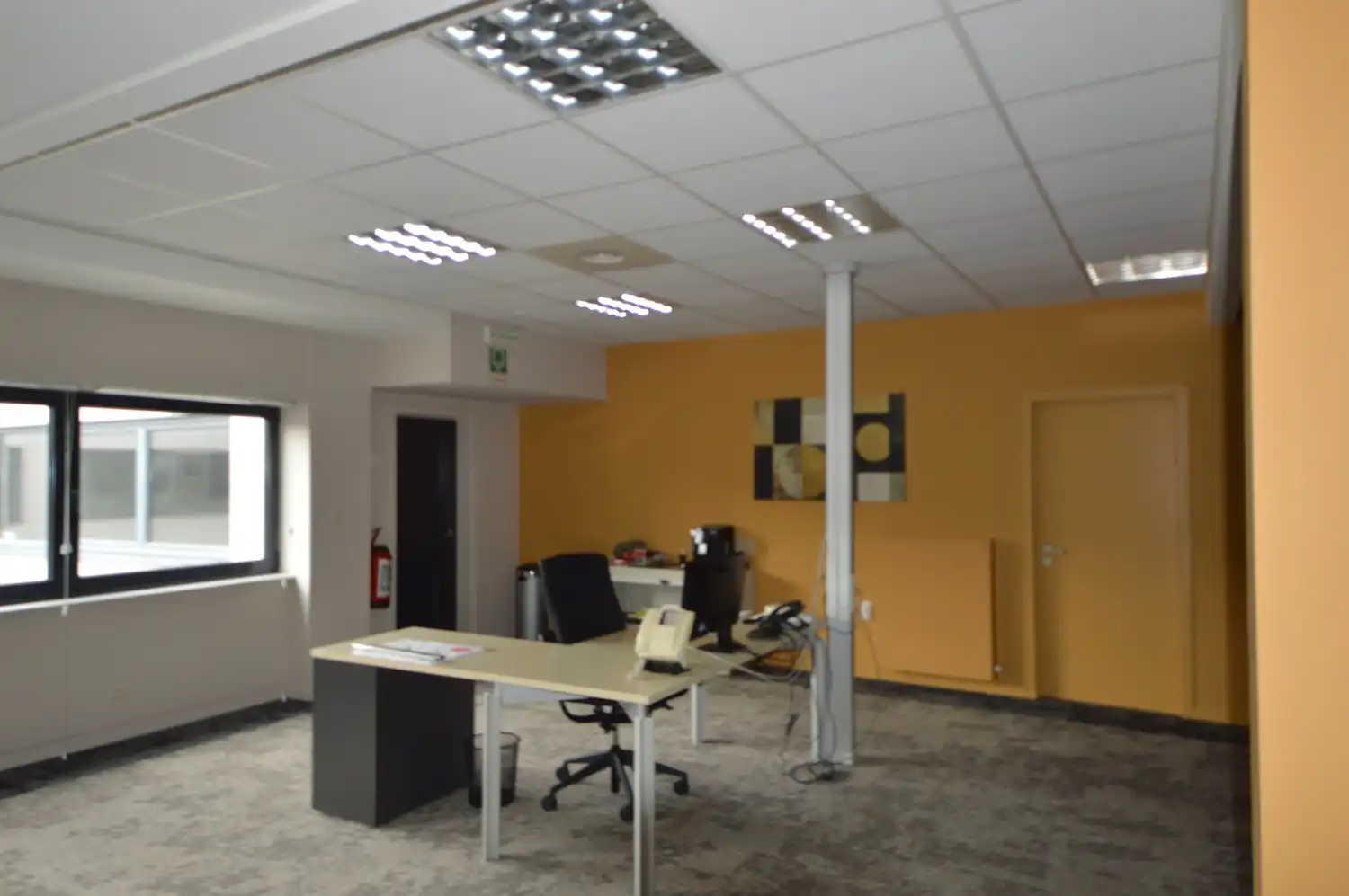 Instapklare burelen te huur in Aalst – op wandelafstand van het station MET OPTIONEEL MAGAZIJN foto 27