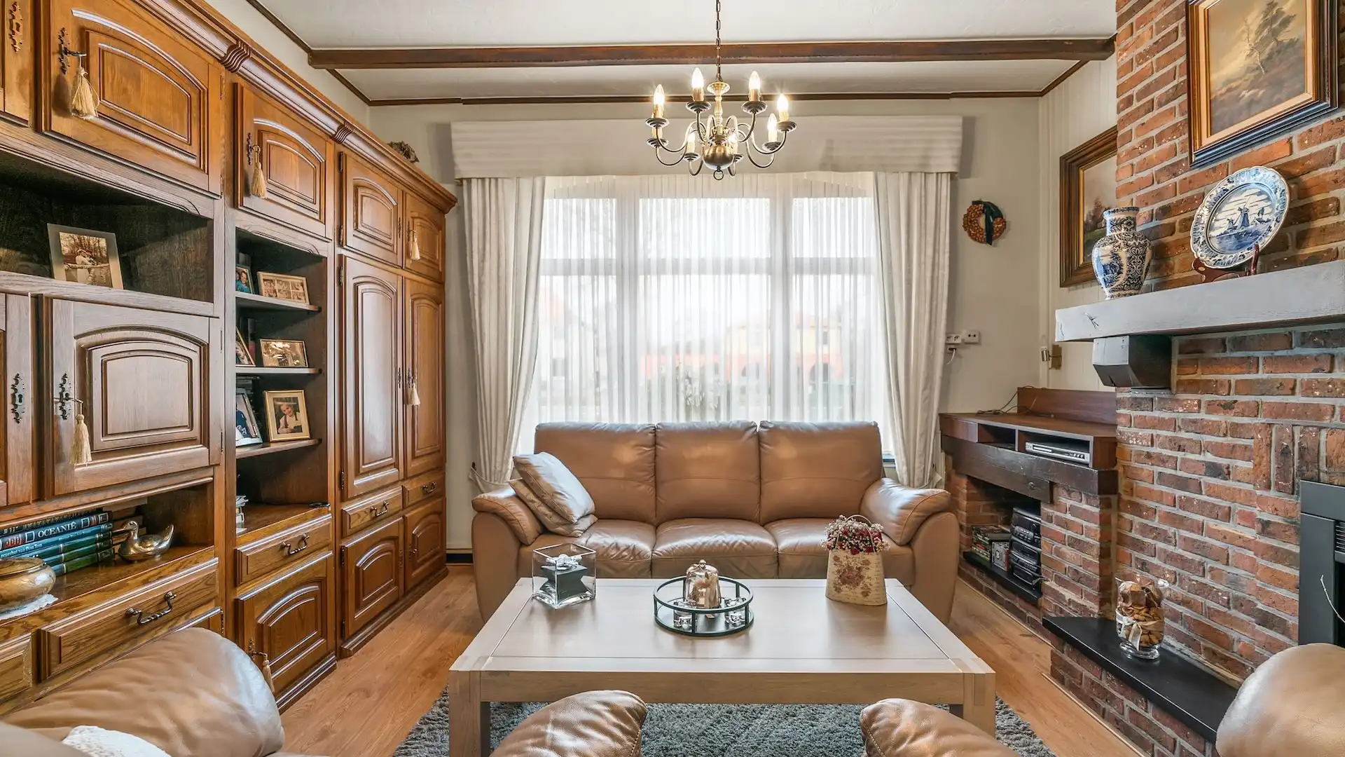 Te renoveren woning (G.B.) met 3 slpkrs  te Genk foto 3