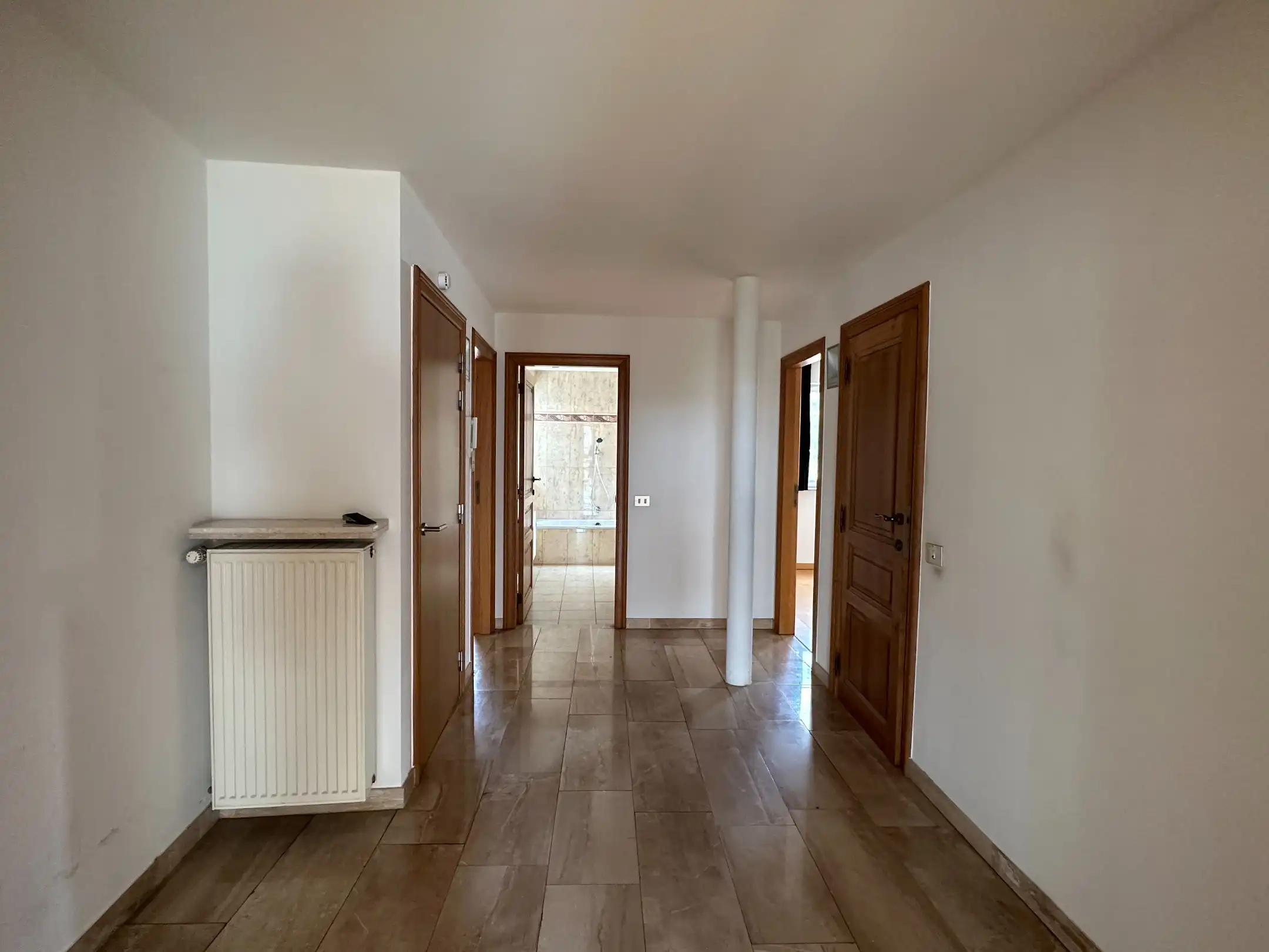 Prachtig appartement in centrum Beveren met zicht over de Markt foto 2