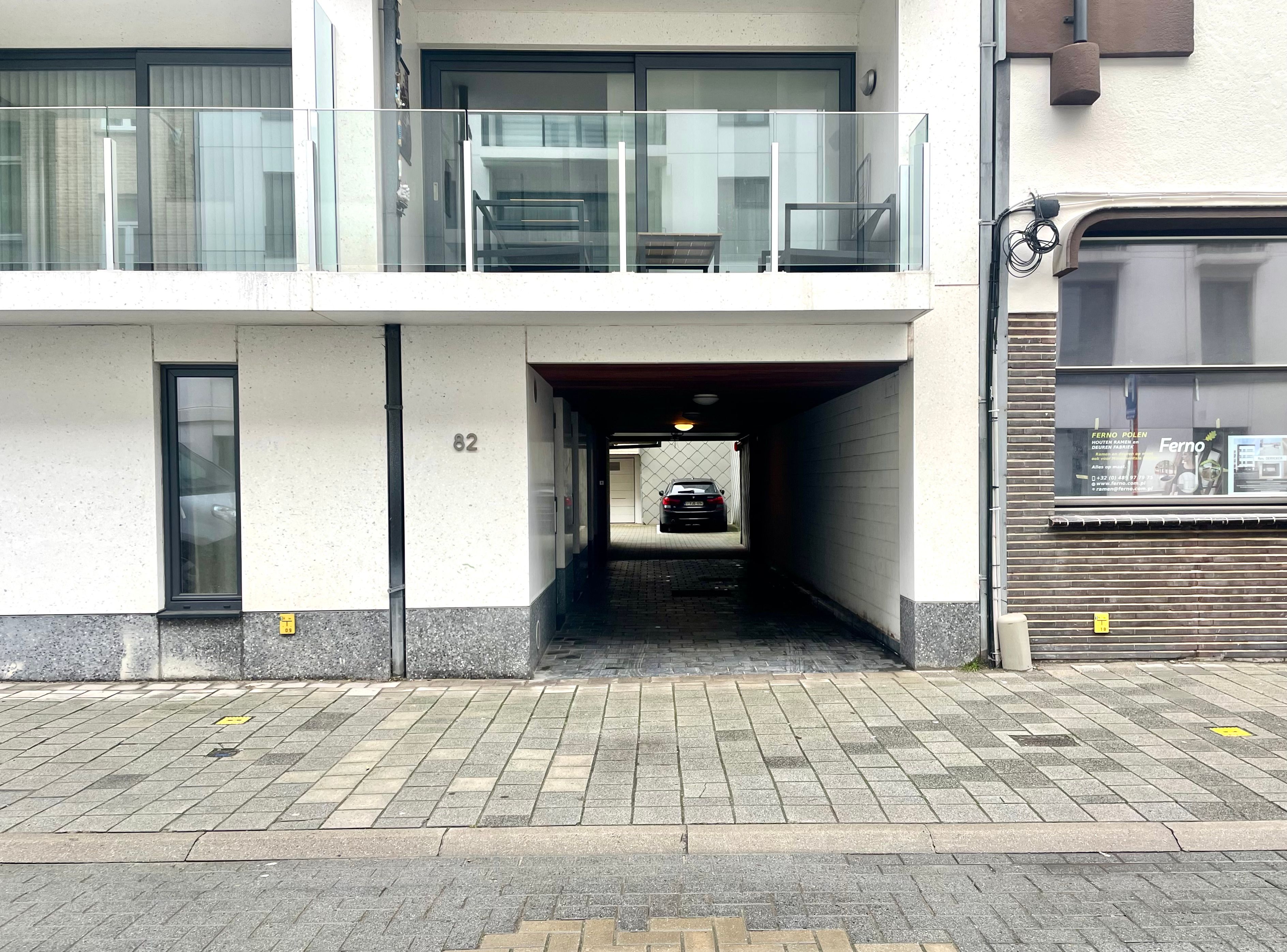 Vlot toegankelijke garagebox in het centrum van Oostende foto 6