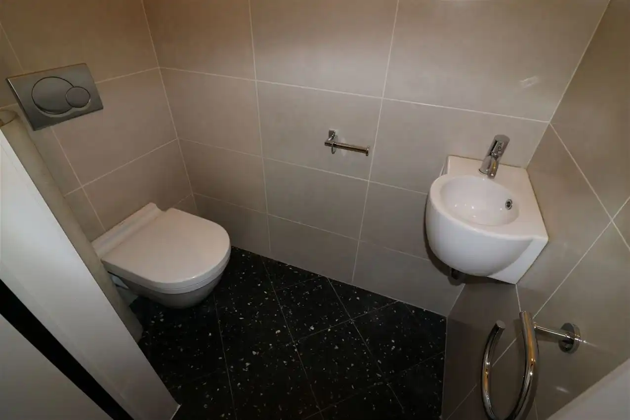 Villawoning, nabij station, 3 slpk., mooie omgeving, instapklaar foto 36