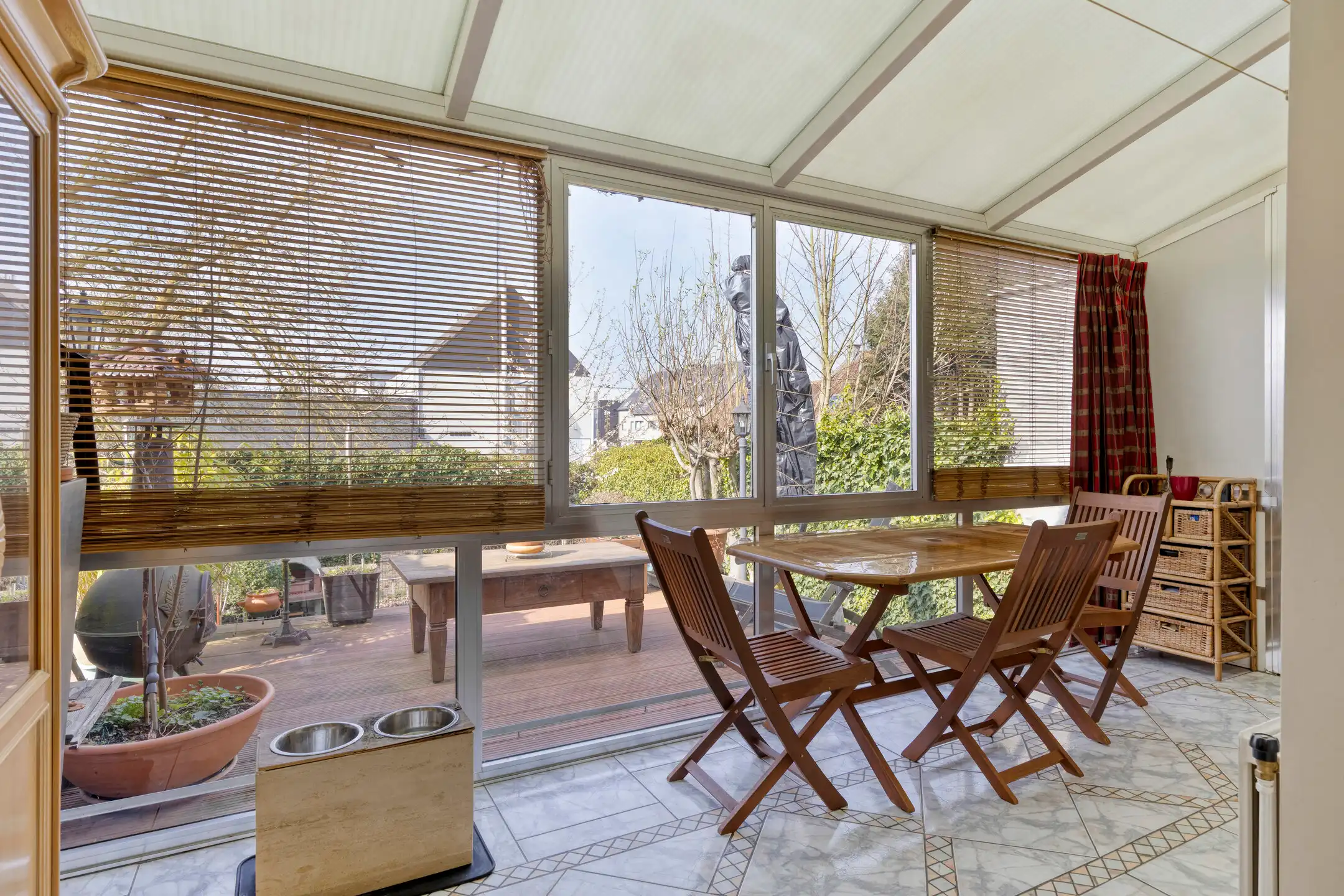 Bel-etage met tuin 2 (3) slpk), garage en veel lichtinval foto 8