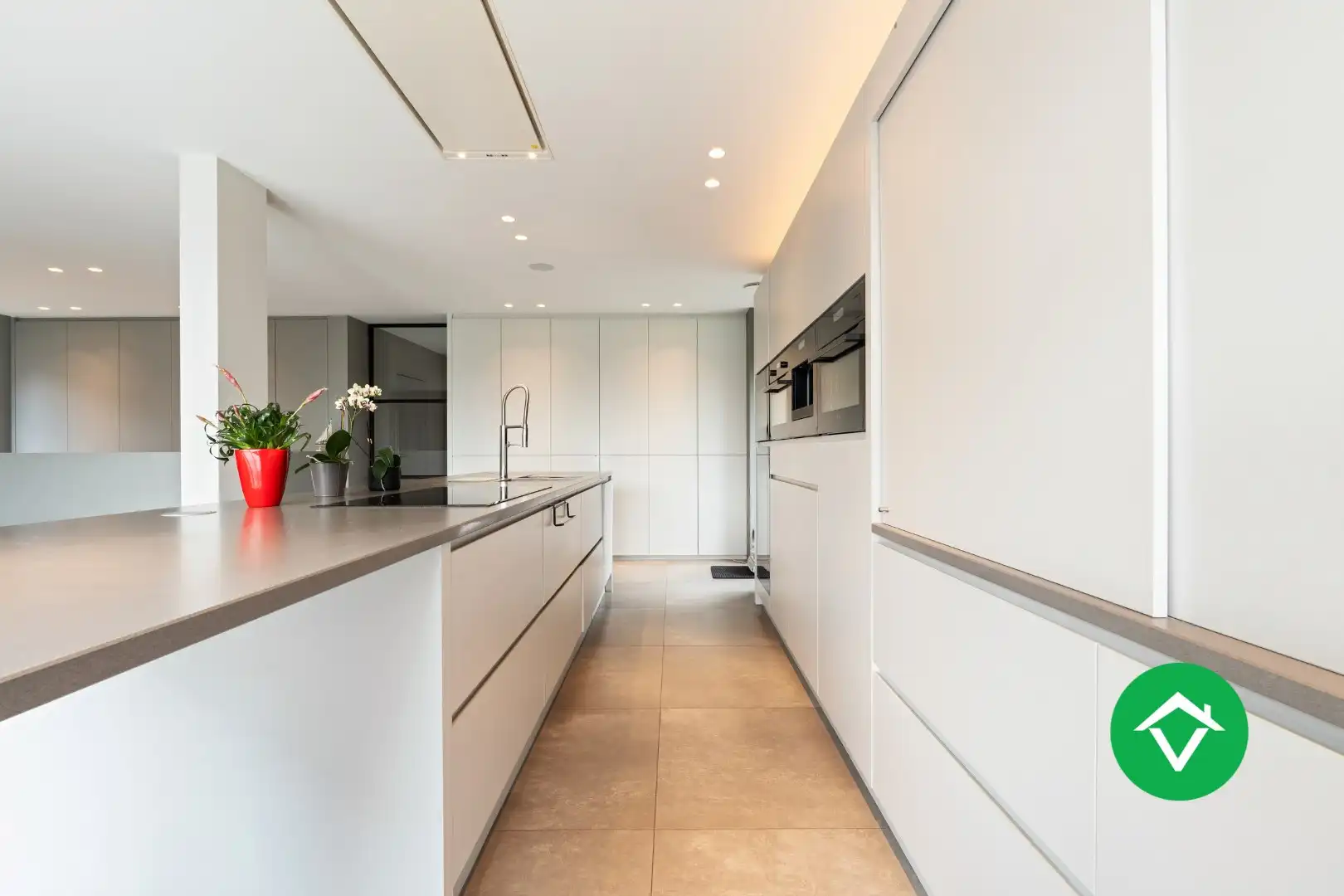 Instapklare woning met 4 slaapkamers en garage te Torhout  foto 10