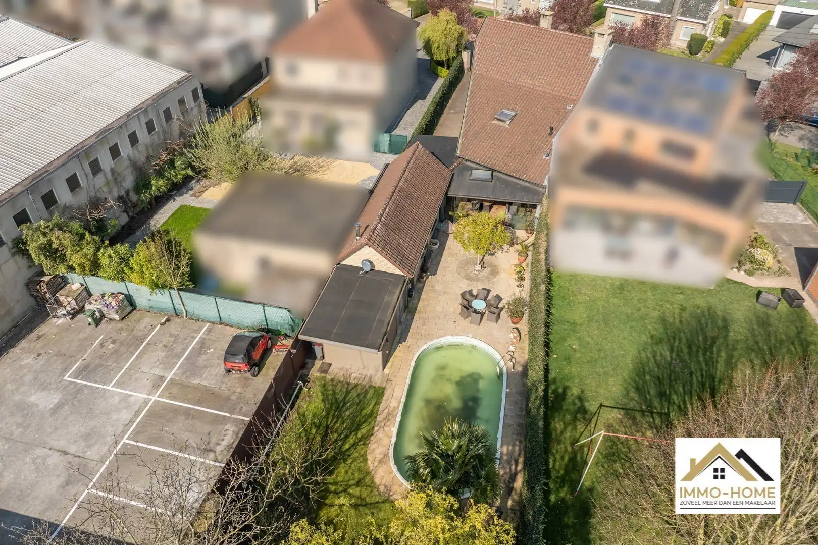 Ruime woning op topligging foto 22