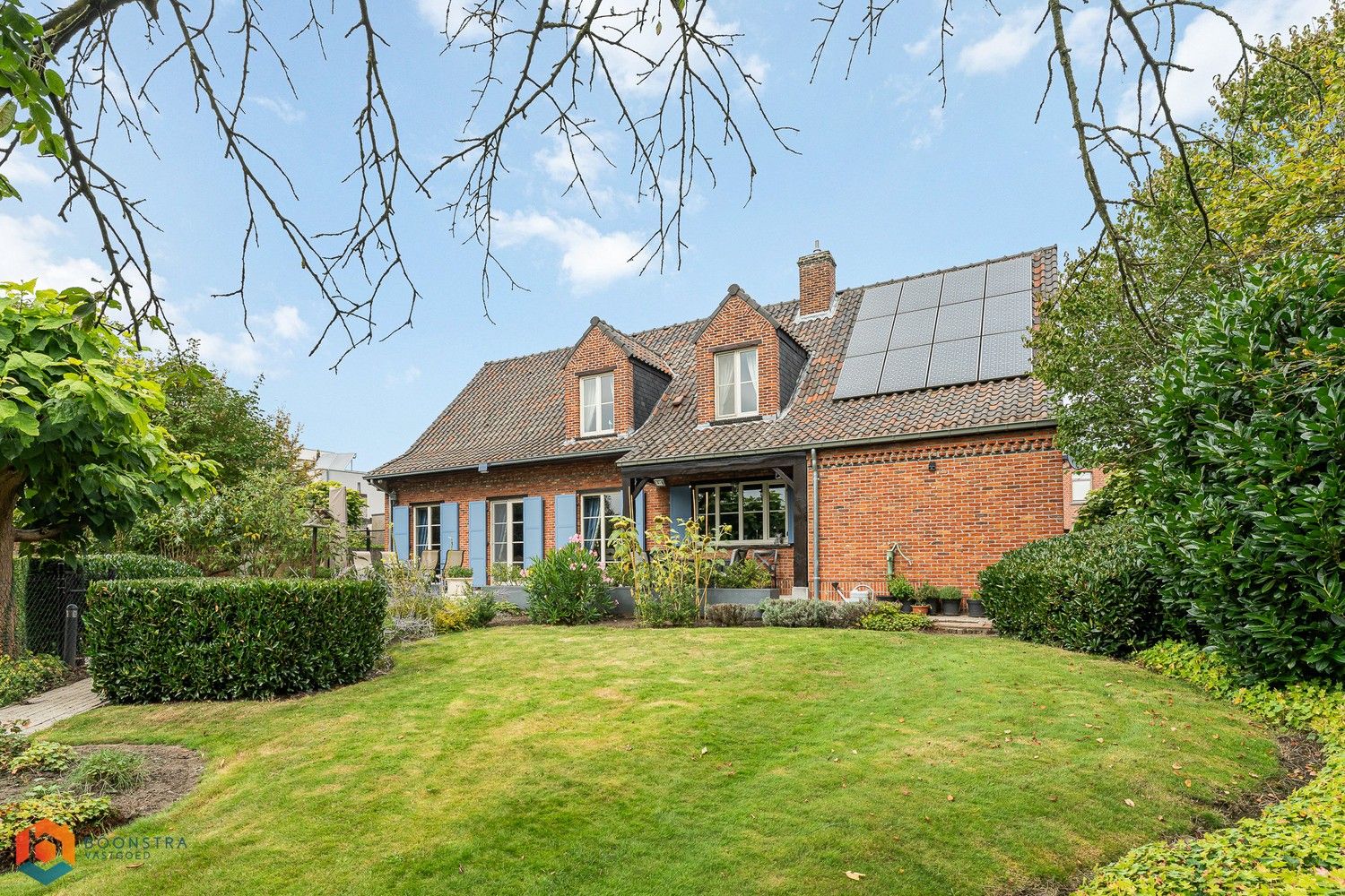Villa met prachtige tuin en 3 slpkrs foto 7