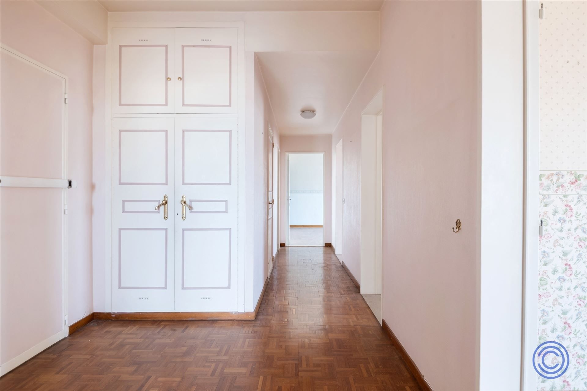 Ruim 3-slpk appartement ca. 138m² + 2 terrassen met prachtig uitzicht foto 5
