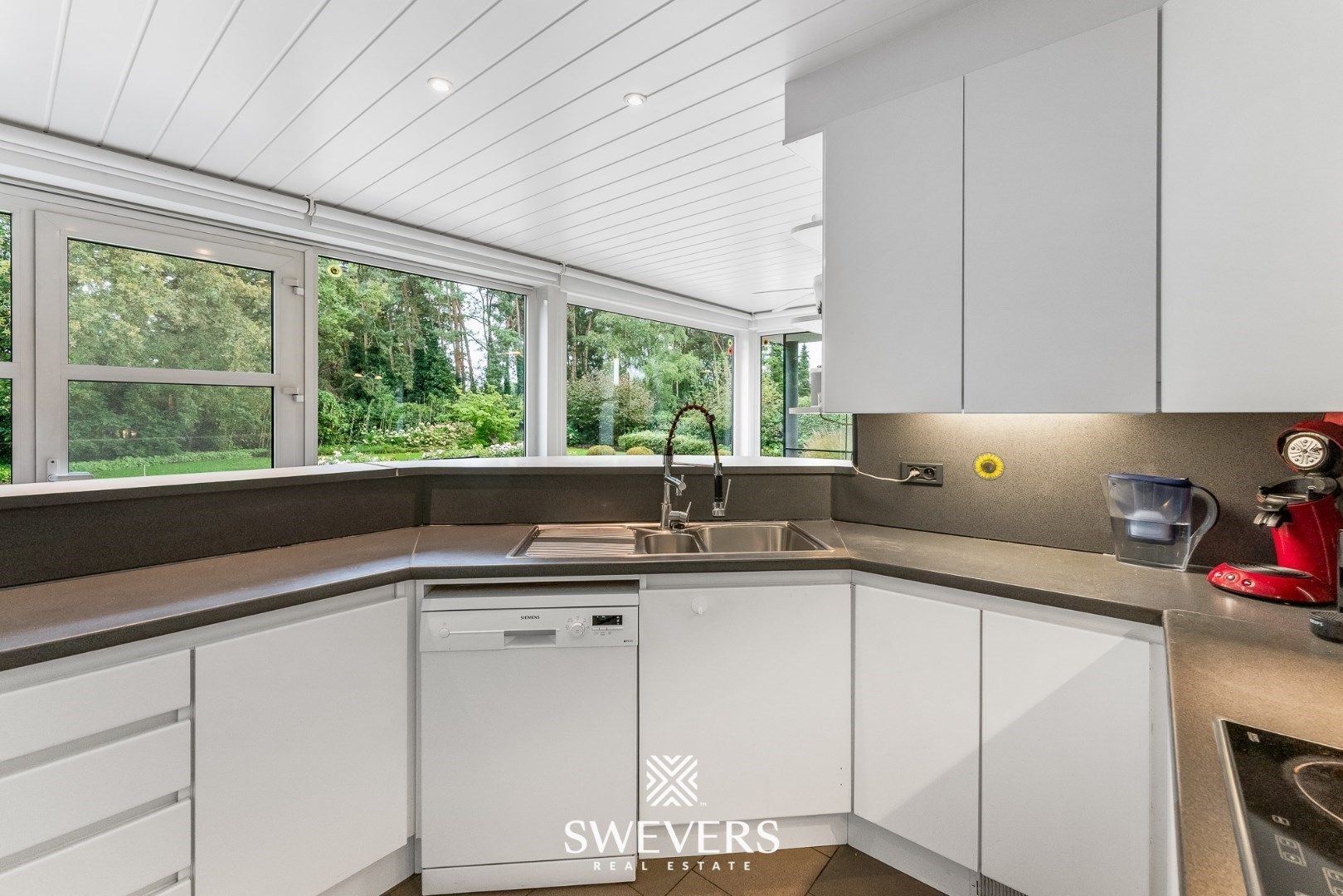 Architecturale villa met praktijkruimtes op 25a 88ca foto 15