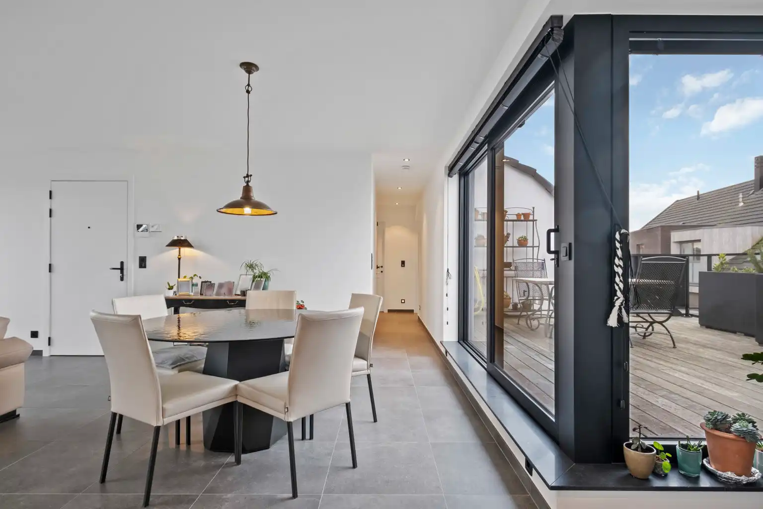 Instapklare Penthouse in Opwijk centrum! foto 3