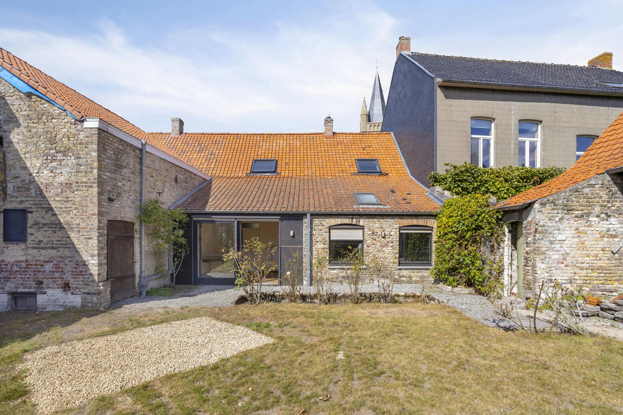 Authentieke woning met zuidgerichte tuin en bijgebouw. foto 23