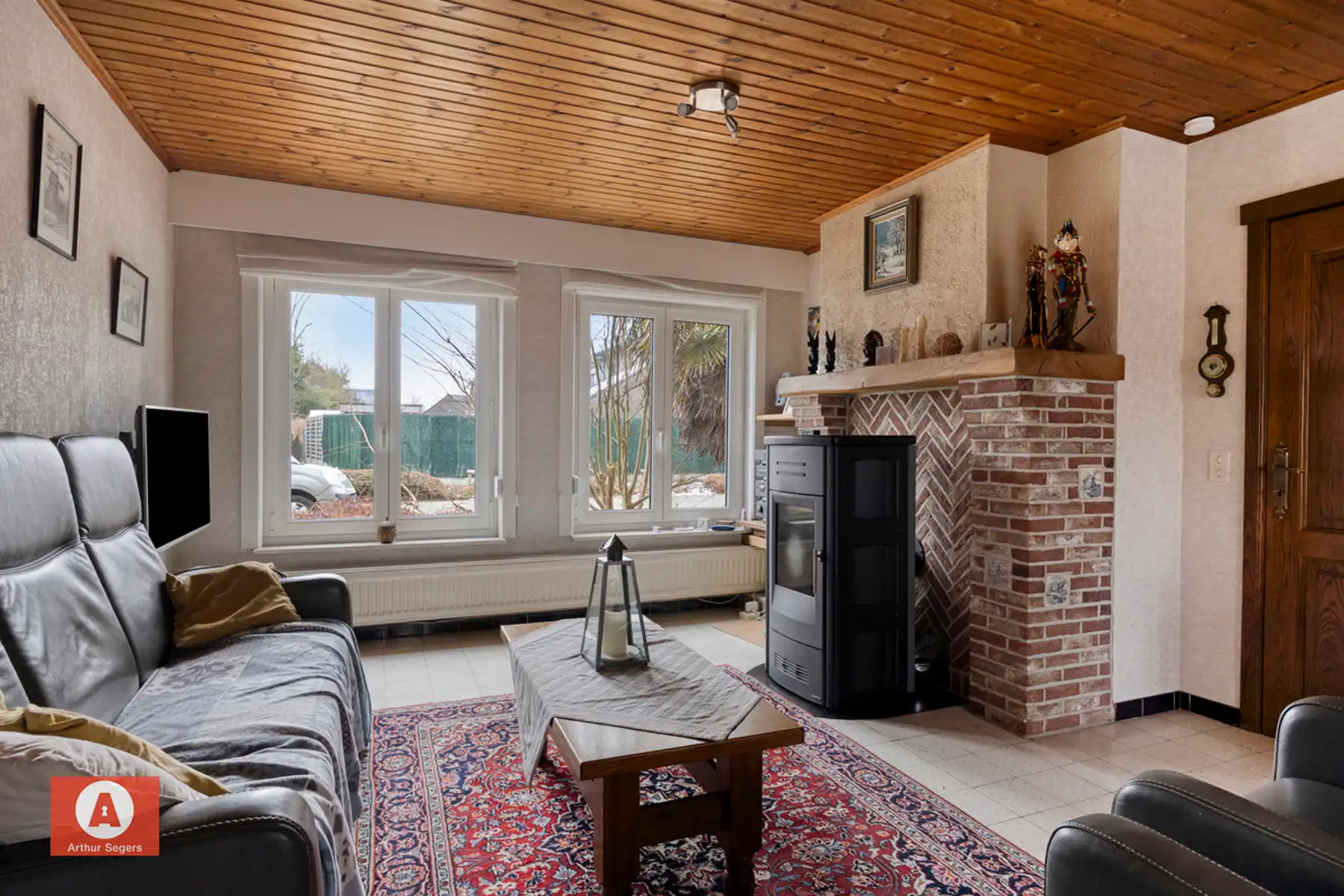 !!! IN OPTIE !!! Op te frissen woning in rustige wijk  foto 5