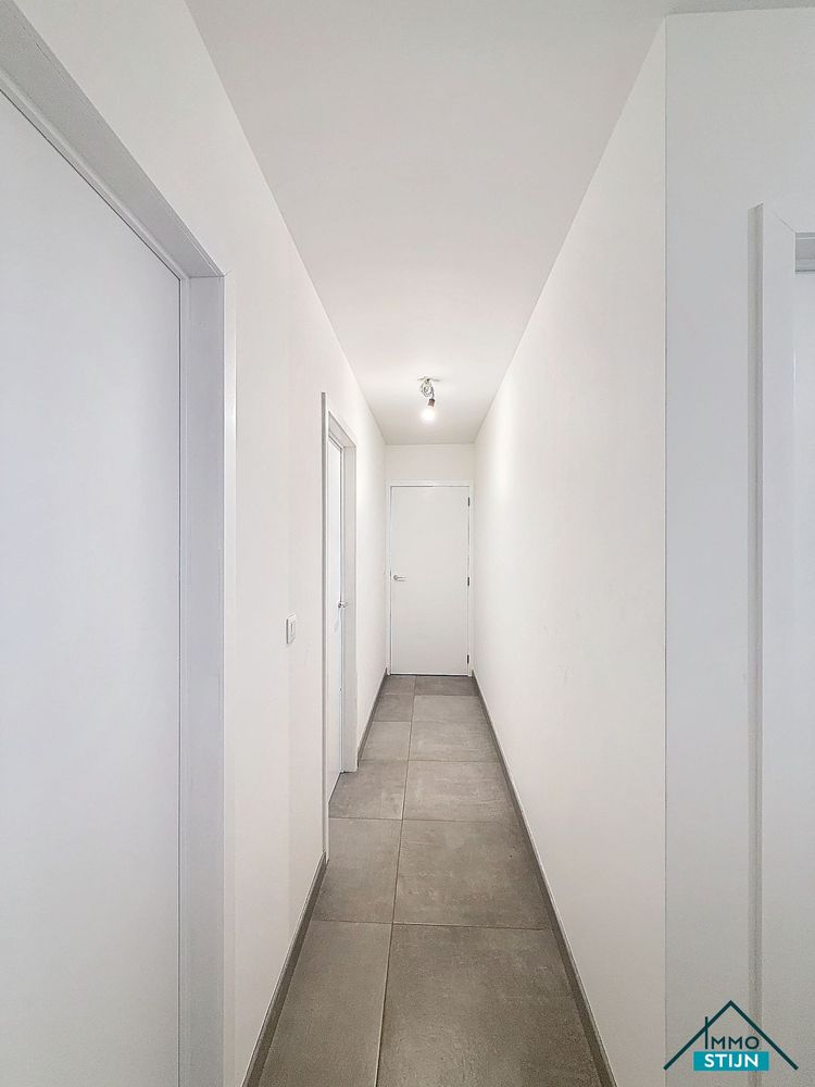 Nieuwbouwwoning met 4 slaapkamers foto 7