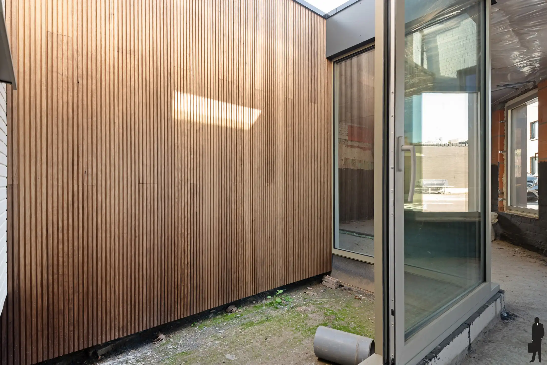 Af te werken gebouw in het centrum van Kontich-Kazerne foto 7