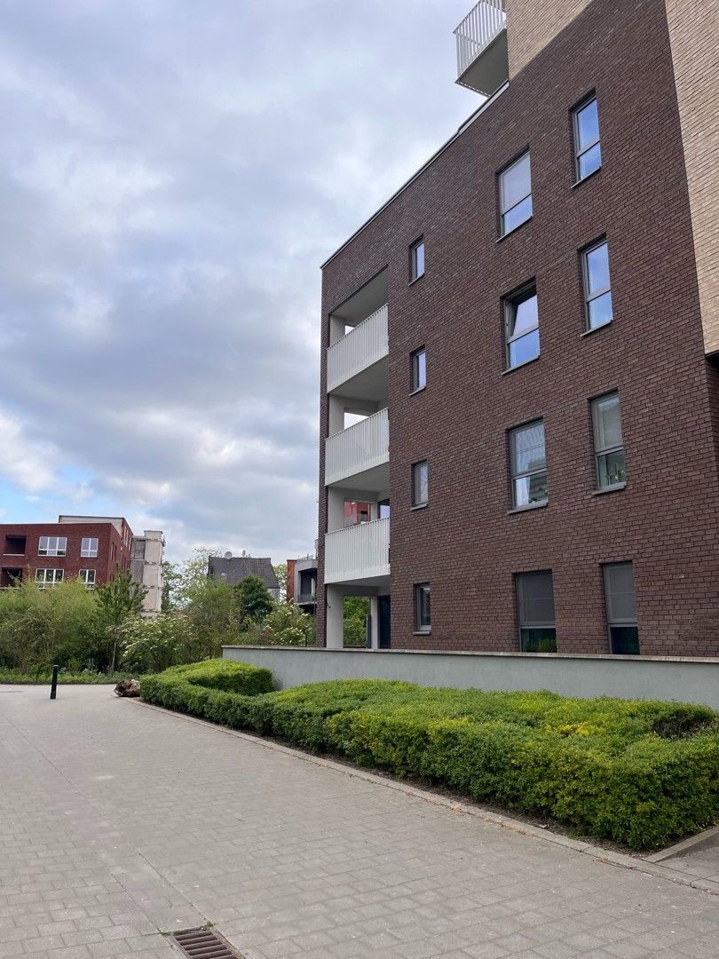 Zeer aangenaam 2-slaapkamerappartement met ruim terras en open zicht te Dok Noord foto 20