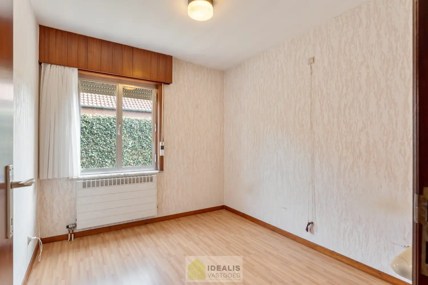 IDEALIS VASTGOED - OP TE KNAPPEN GEZINSWONING OP WANDELAFSTAND VAN CENTRUM! foto 17