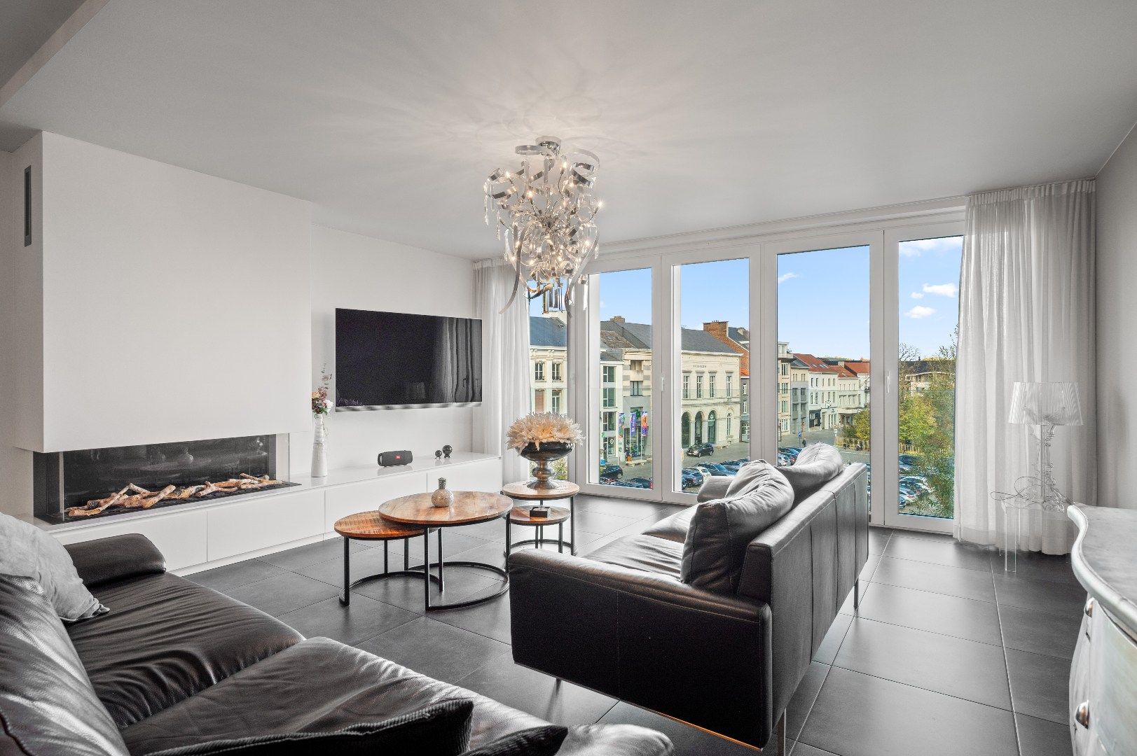 Instapklare, moderne penthouse op de Grote Markt in Tienen foto 6
