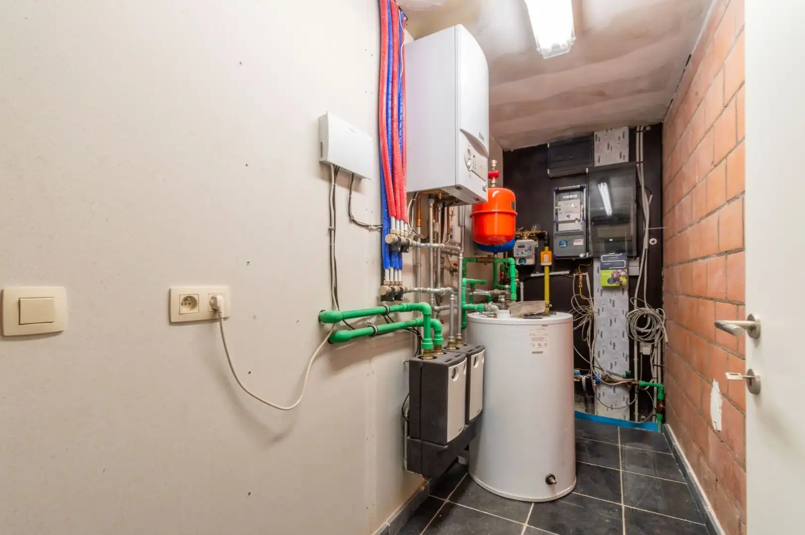 Een residentieel gelegen alleenstaande villa (EPC: C) foto 14