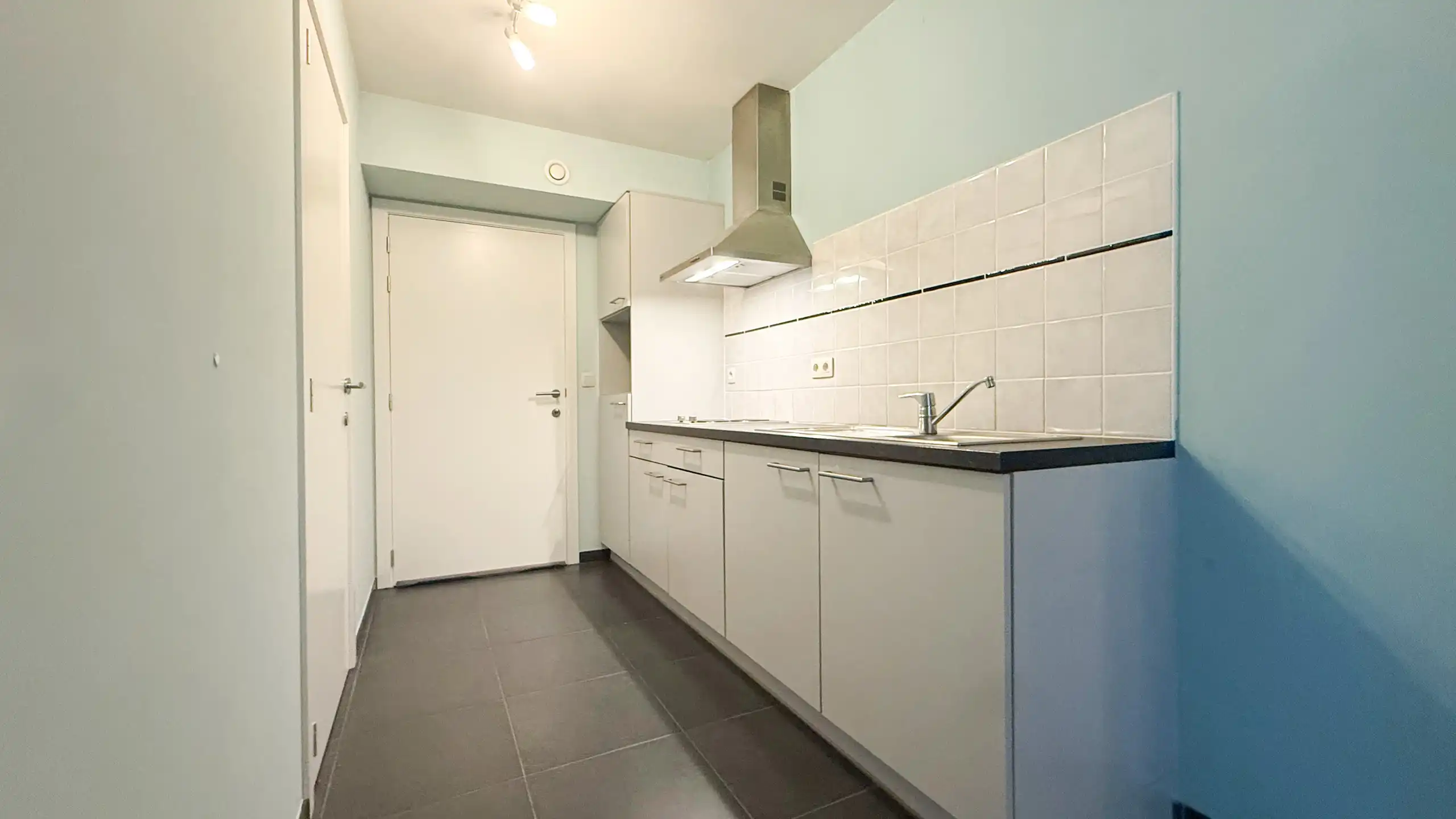 Veelzijdig investeringspand met 10 kamers, lift en kelder! foto 21
