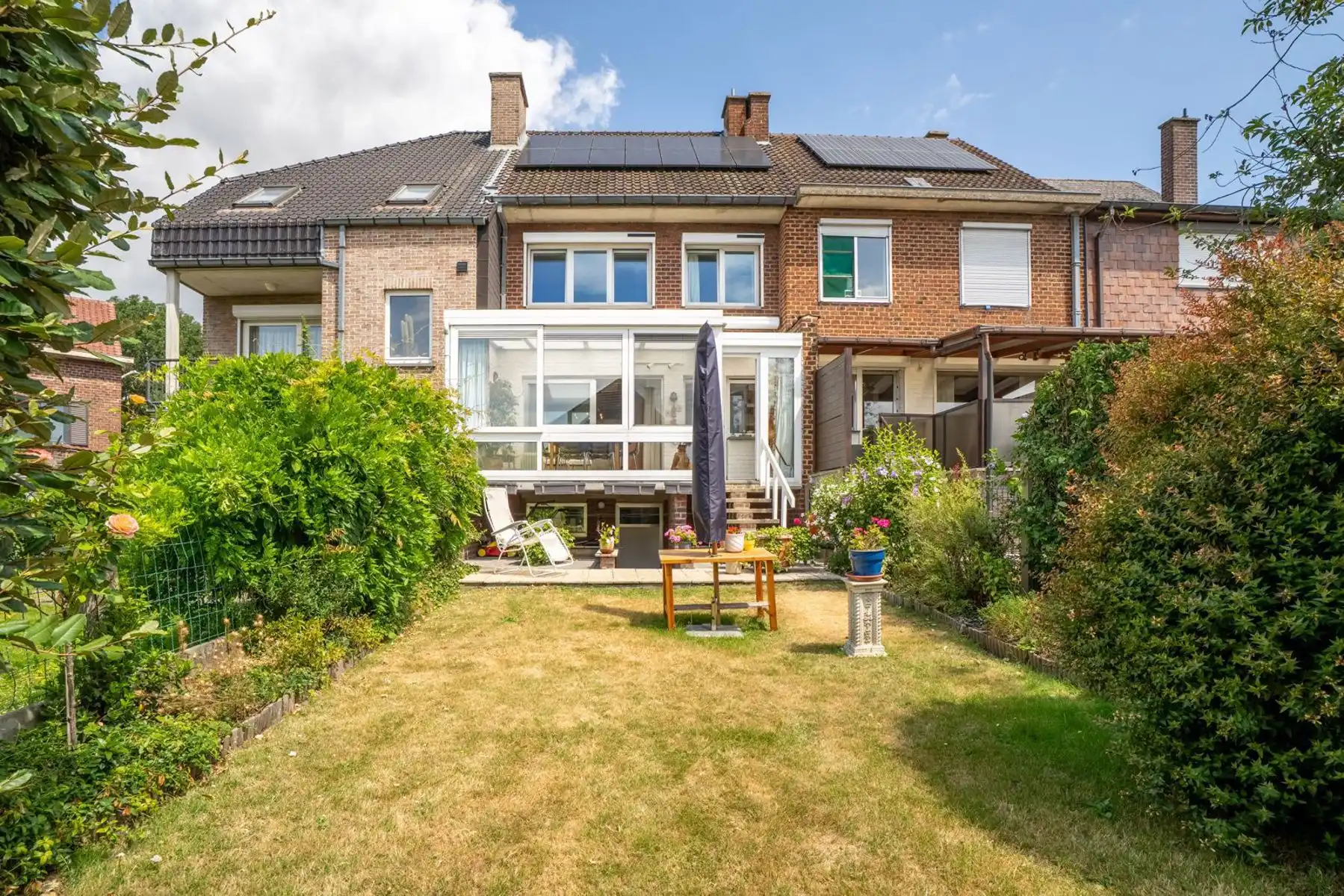 Charmante woning met 3 slaapkamers, garage en tuin foto 22