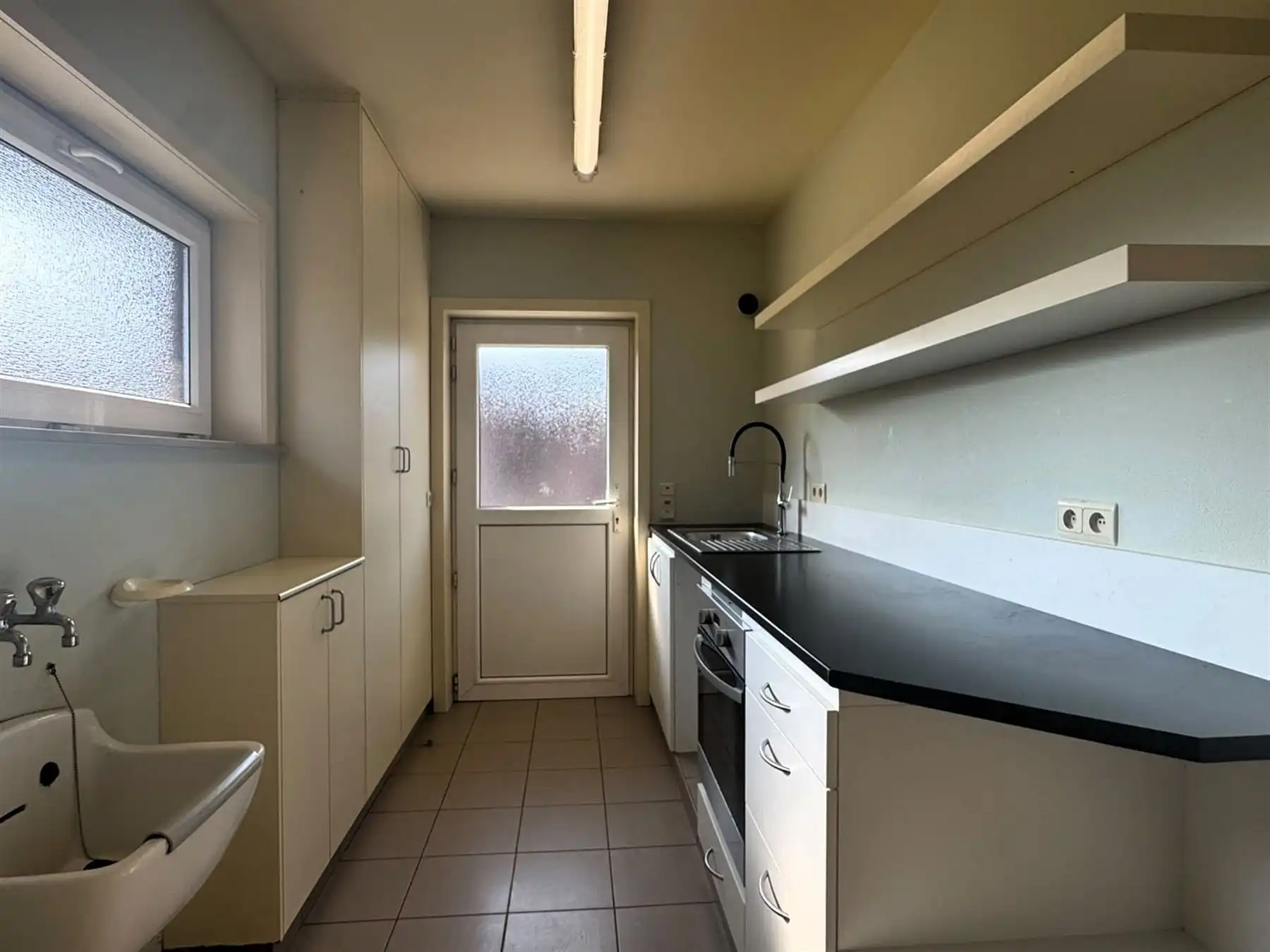 Instapklare bungalow met 2 slaapkamers foto 5