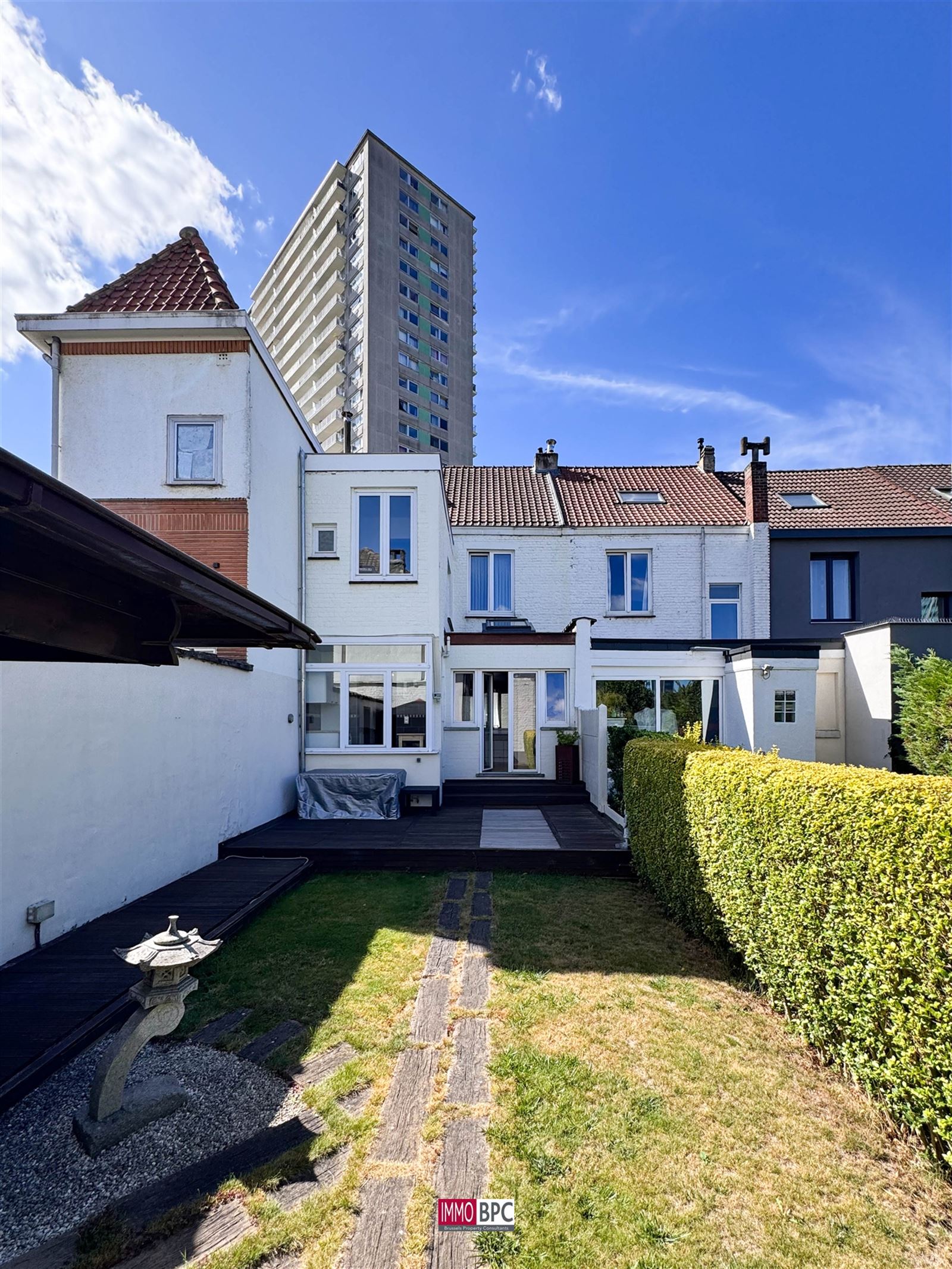 Gezelllige  woning met tuin en 2 garages  in Ganshoren! foto 4