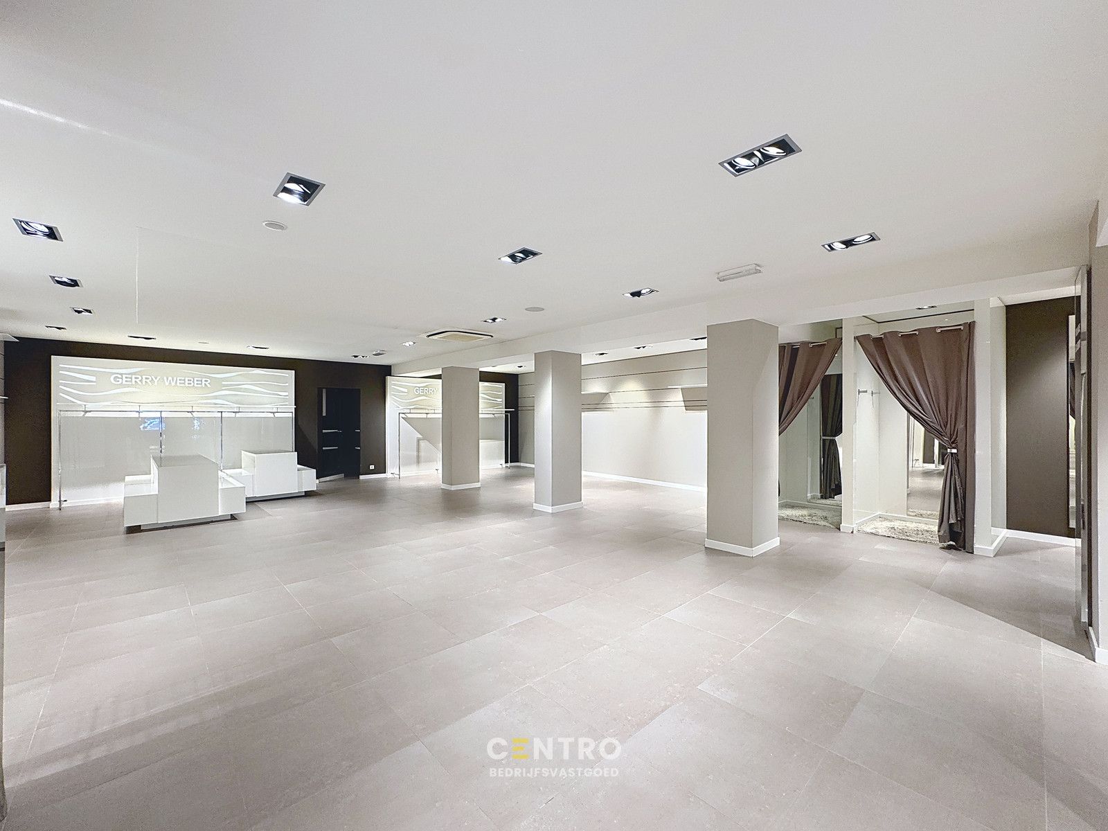 Handelsgelijkvloers op TOPligging (Grote Markt/Ooststraat) te Roeselare! foto 14