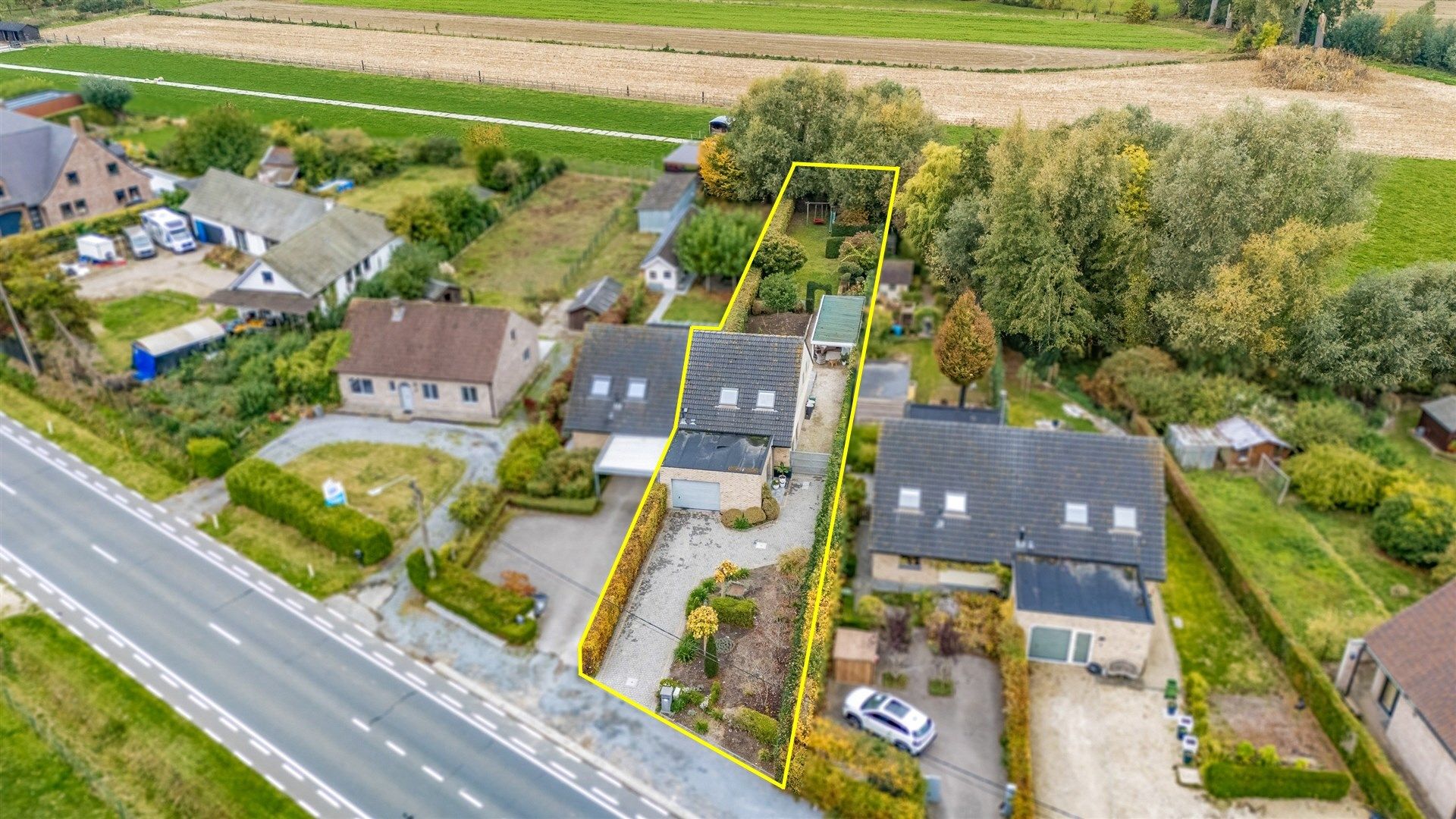 Super gezellige en instapklare woning met mooie tuin in Wichelen foto {{pictureIndex}}