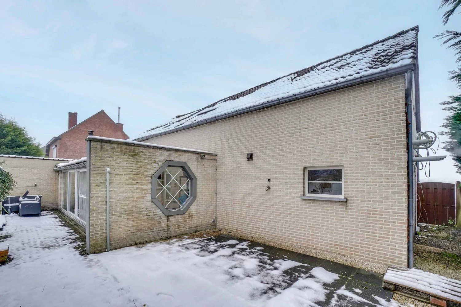 Ruime, gerenoveerde woning op een goede locatie foto 29