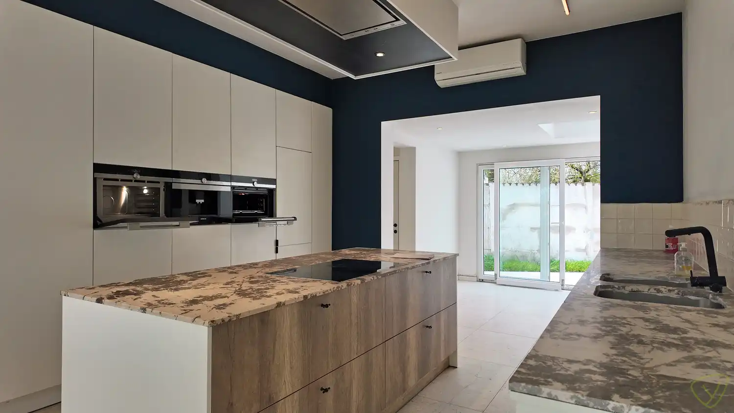 Volledig vernieuwde woning met luxueuze afwerking in Gentweg, Lembeke! foto 7